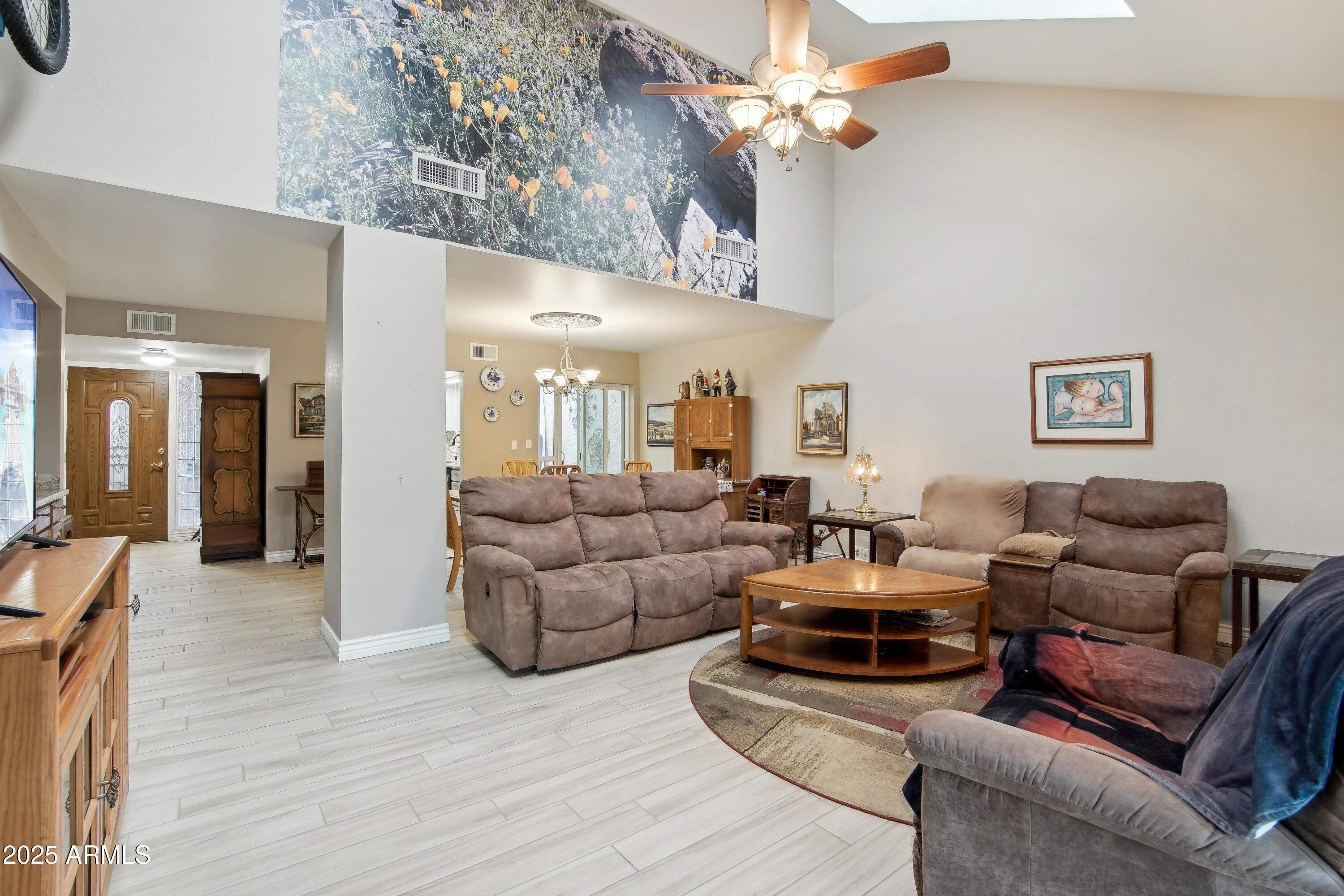 4026 E LARKSPUR Drive