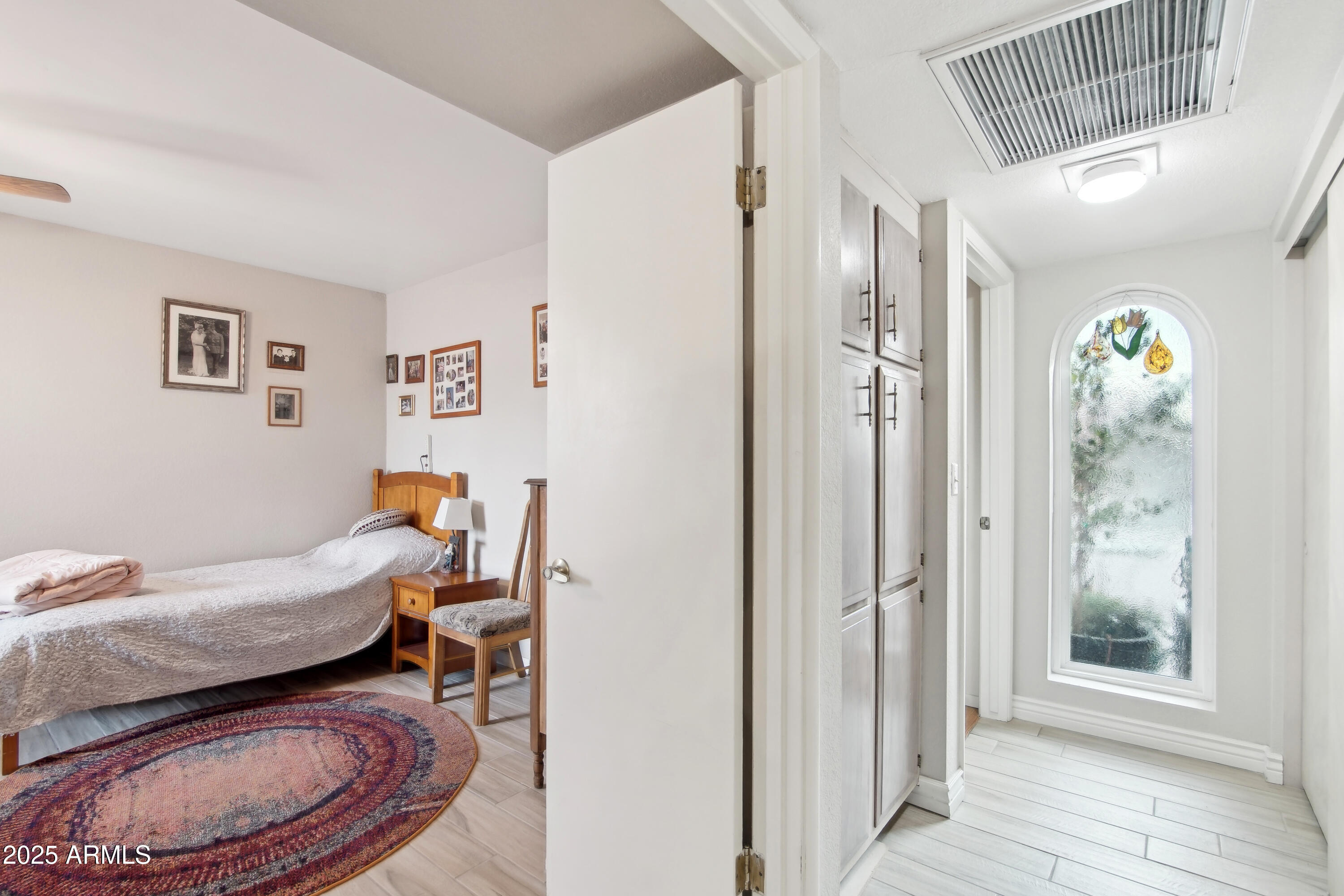 4026 E LARKSPUR Drive