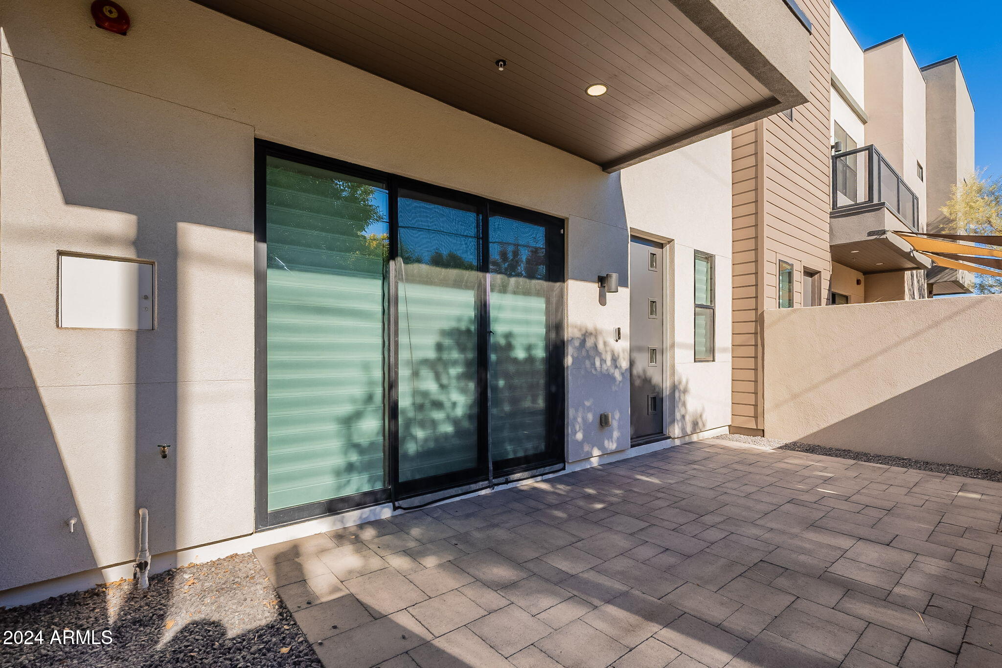 2645 E OSBORN Road, 3