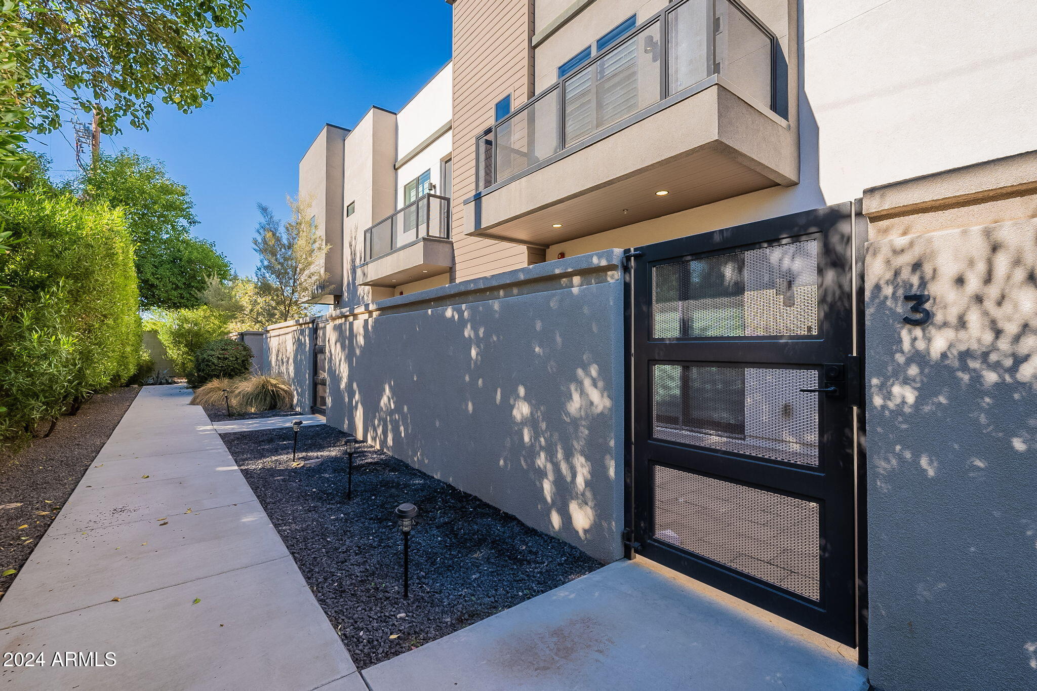 2645 E OSBORN Road, 3