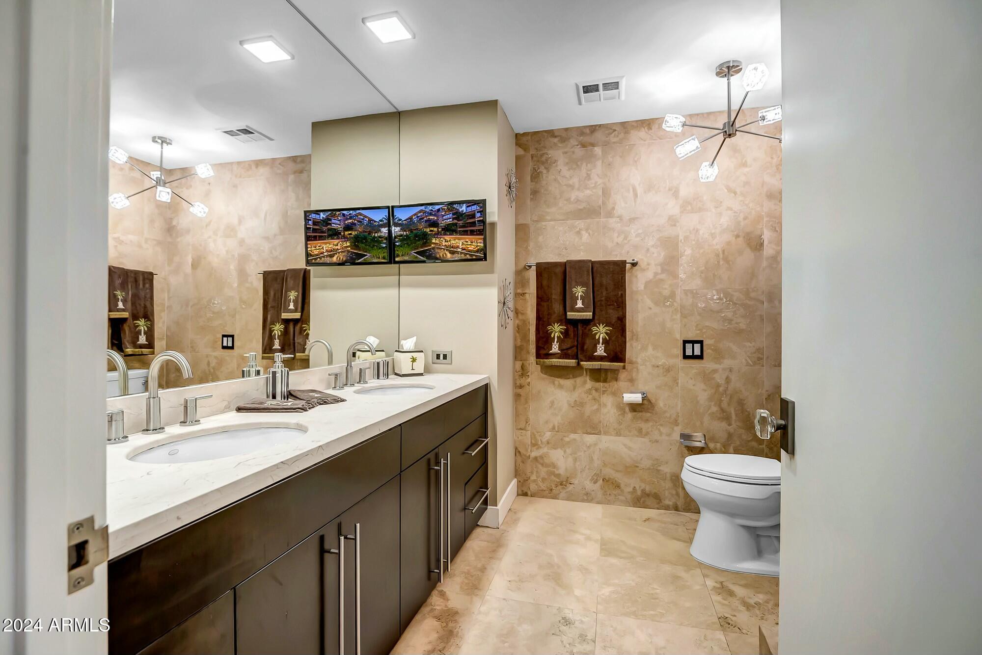 7167 E RANCHO VISTA Drive, 1002