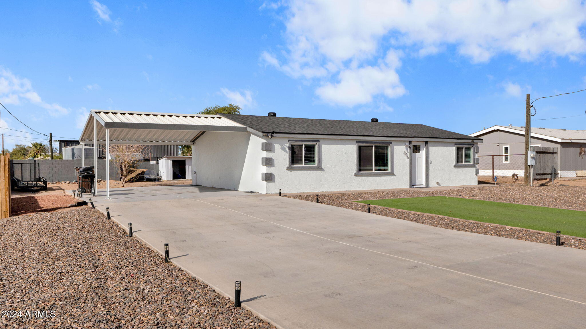 306 N HAWES Road