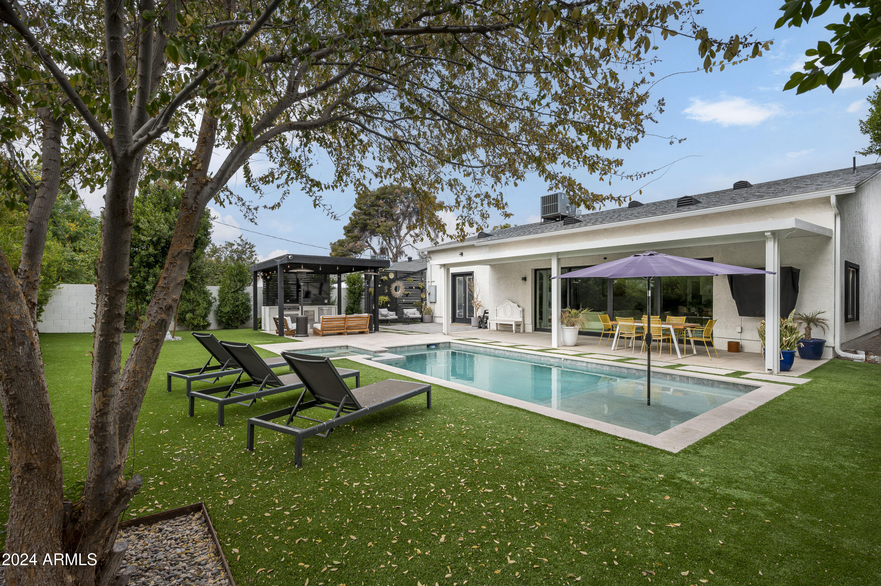 329 E BELMONT Avenue