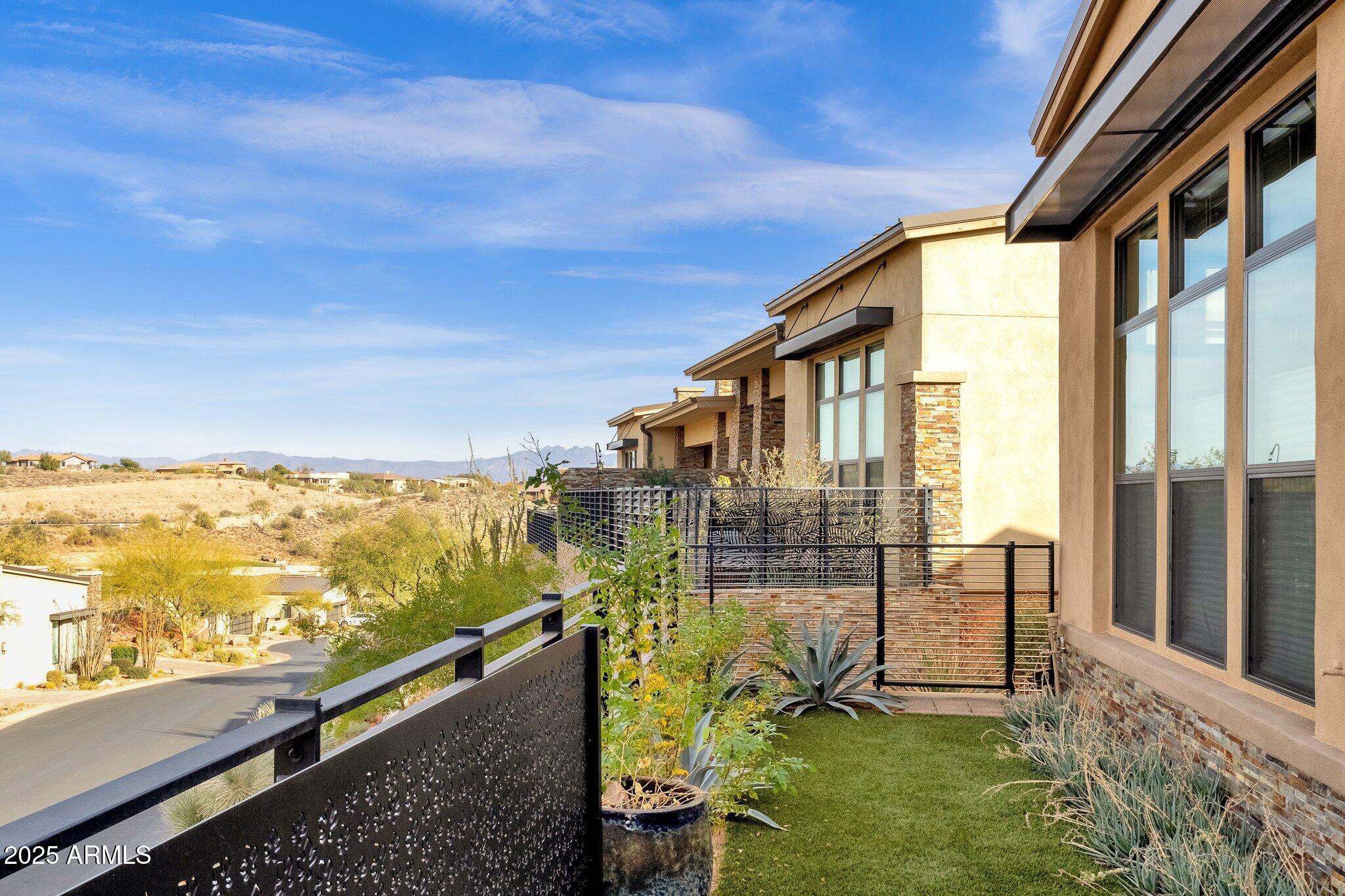 15961 E RIDGESTONE Drive