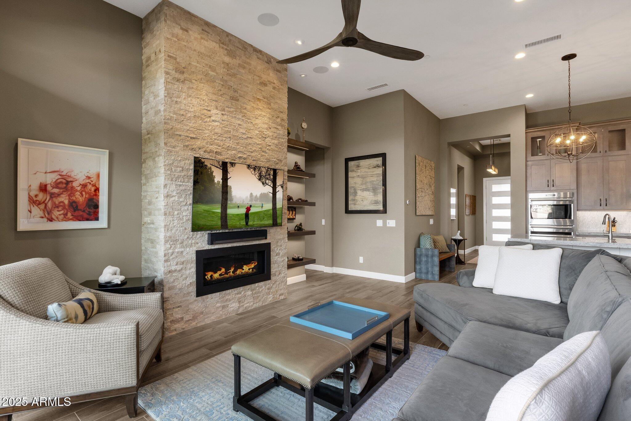 15961 E RIDGESTONE Drive