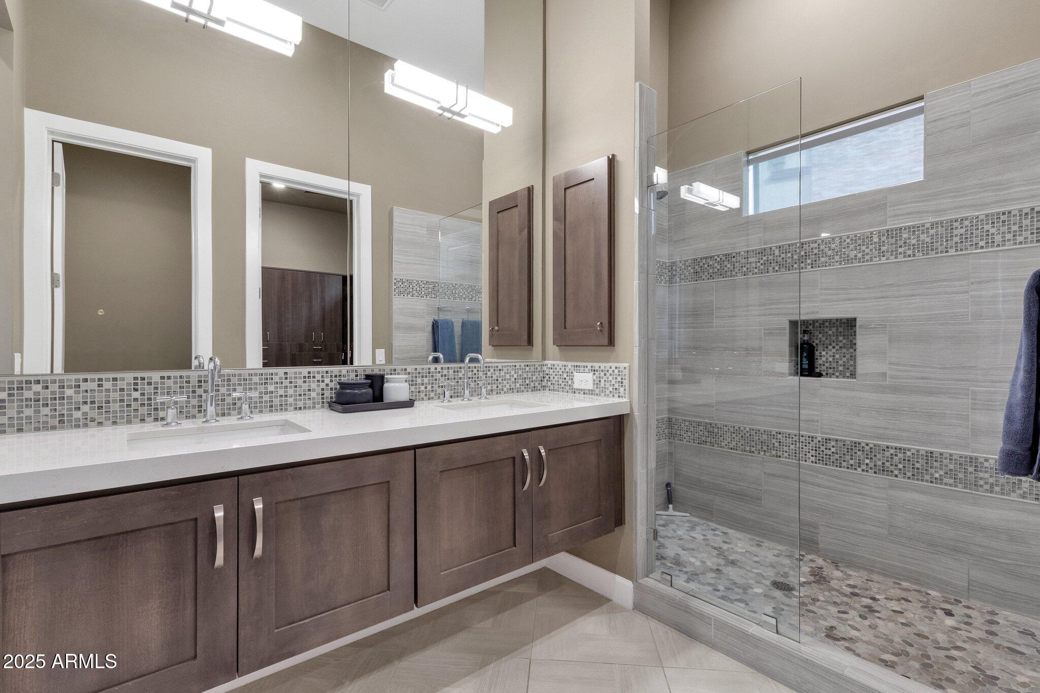 15961 E RIDGESTONE Drive