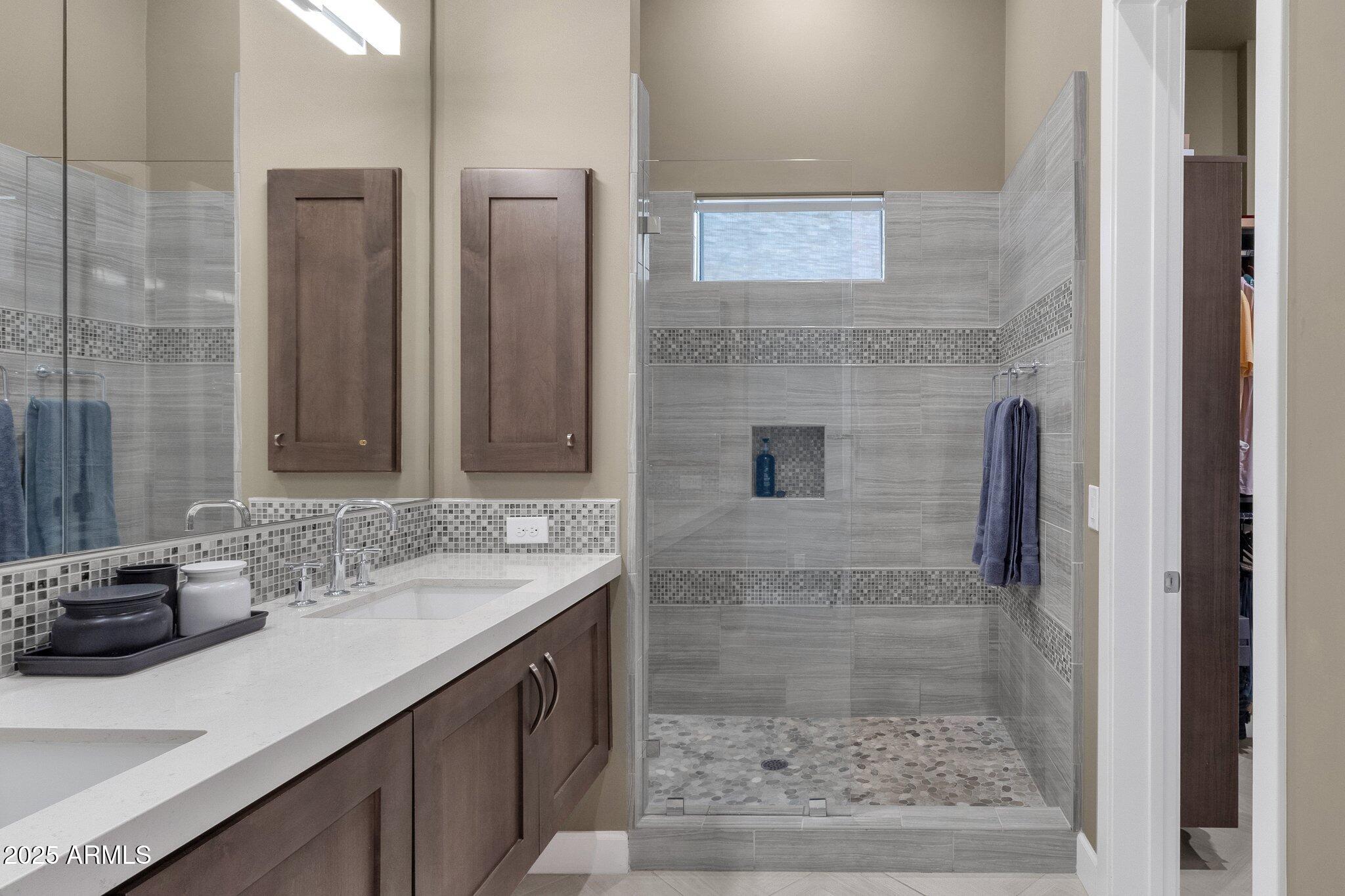 15961 E RIDGESTONE Drive