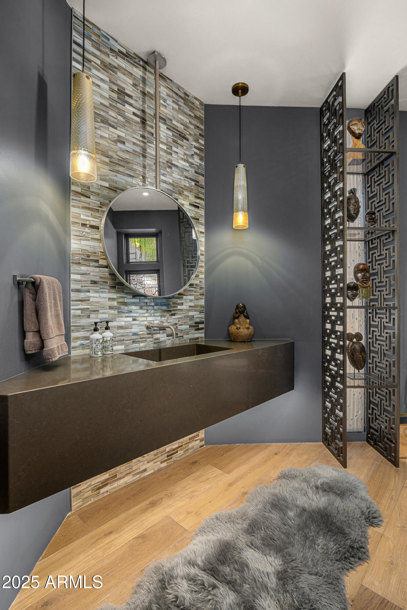 5630 E ROCKRIDGE Road