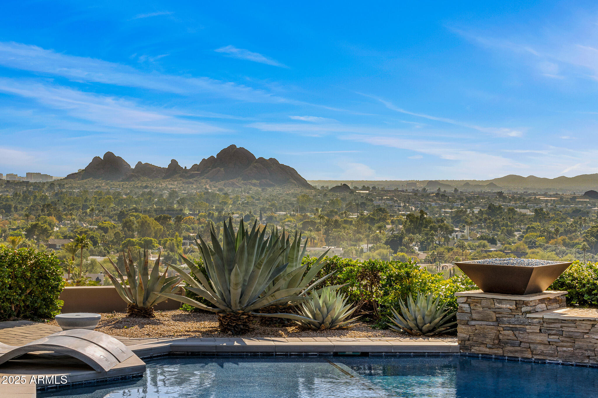 5630 E ROCKRIDGE Road