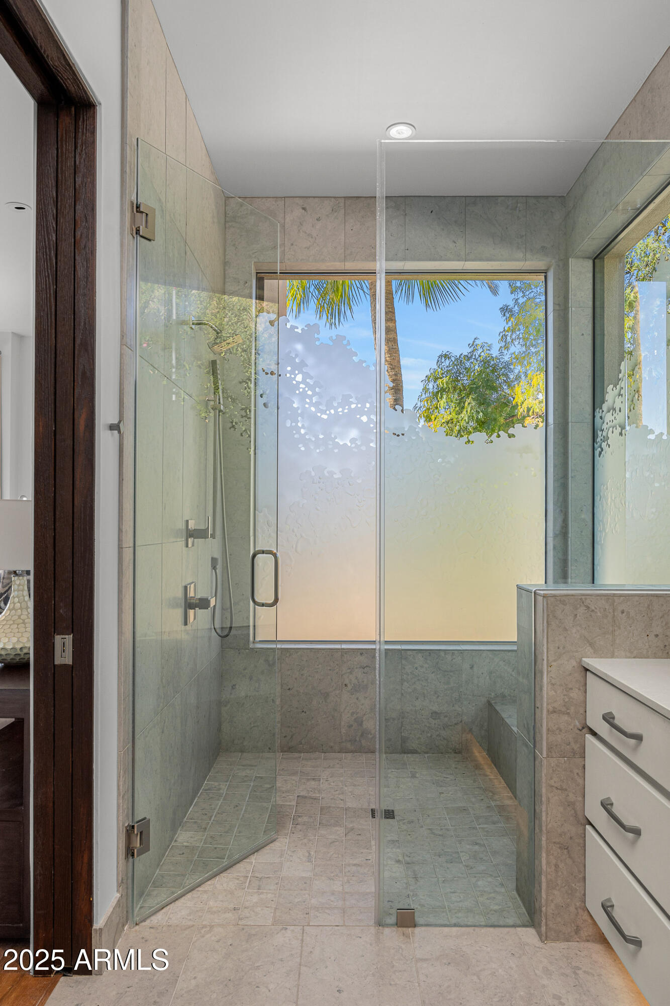 5630 E ROCKRIDGE Road