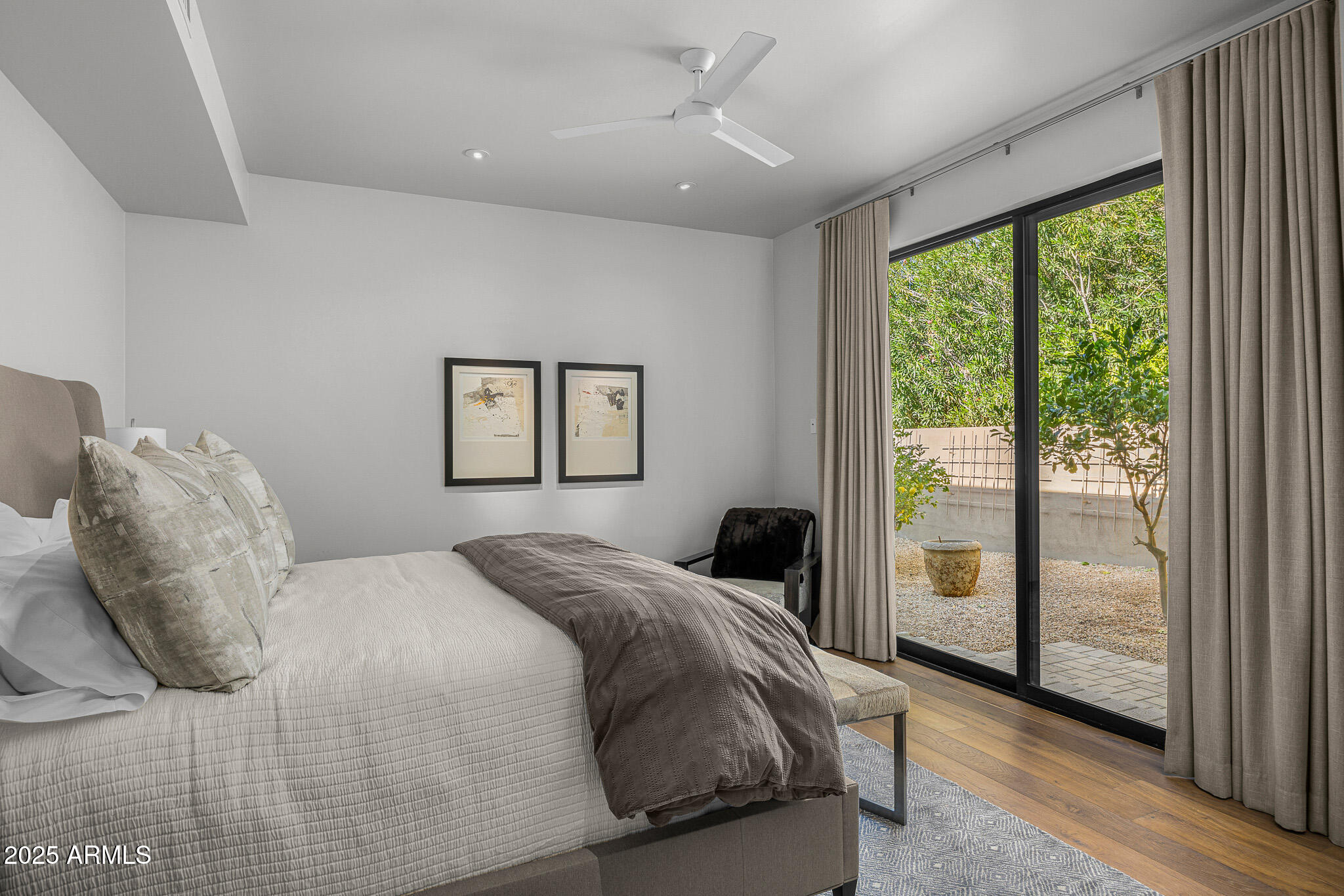 5630 E ROCKRIDGE Road