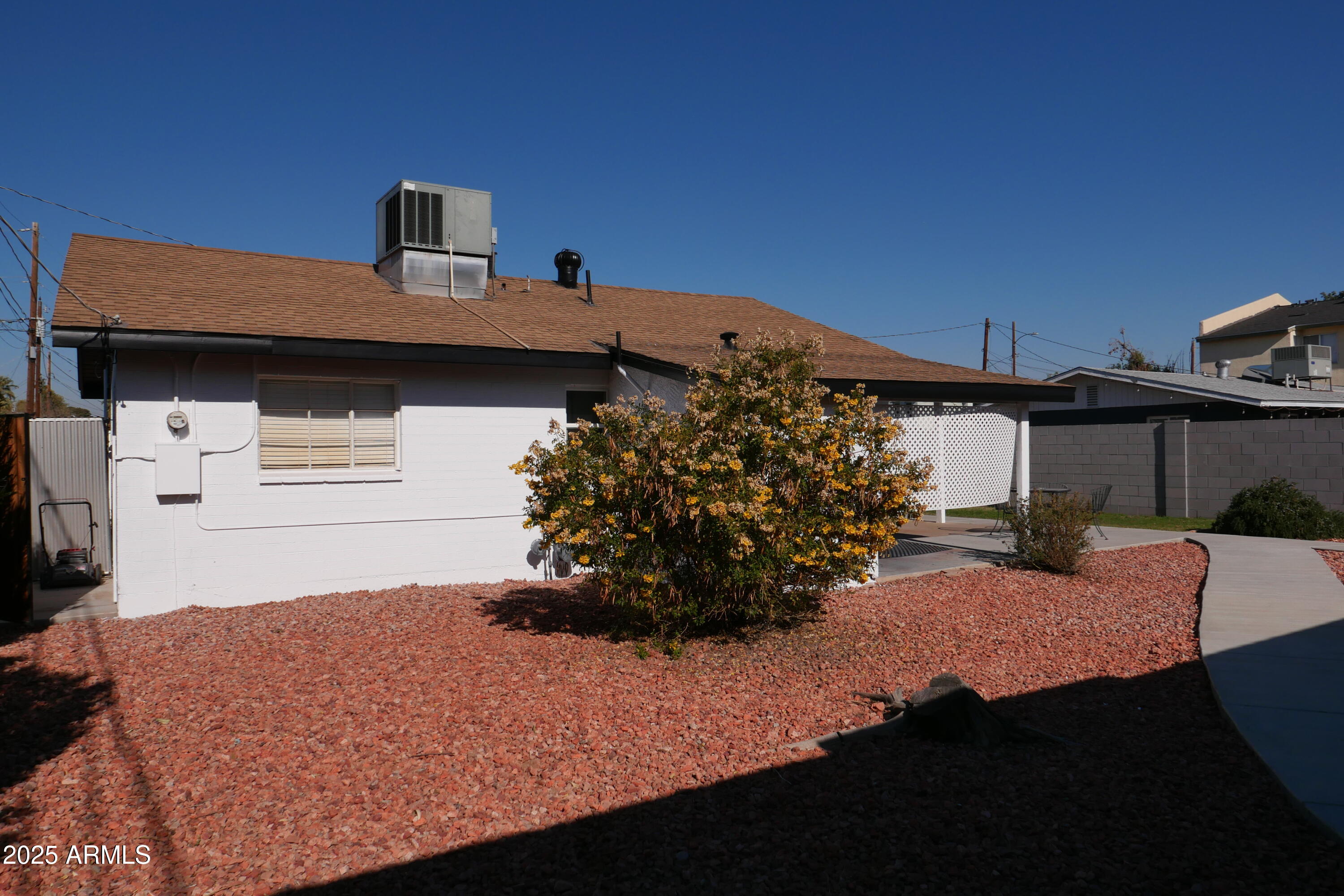 735 W COOLIDGE Street