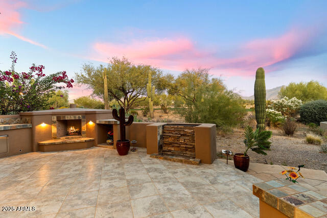 9270 E THOMPSON PEAK Parkway, 335