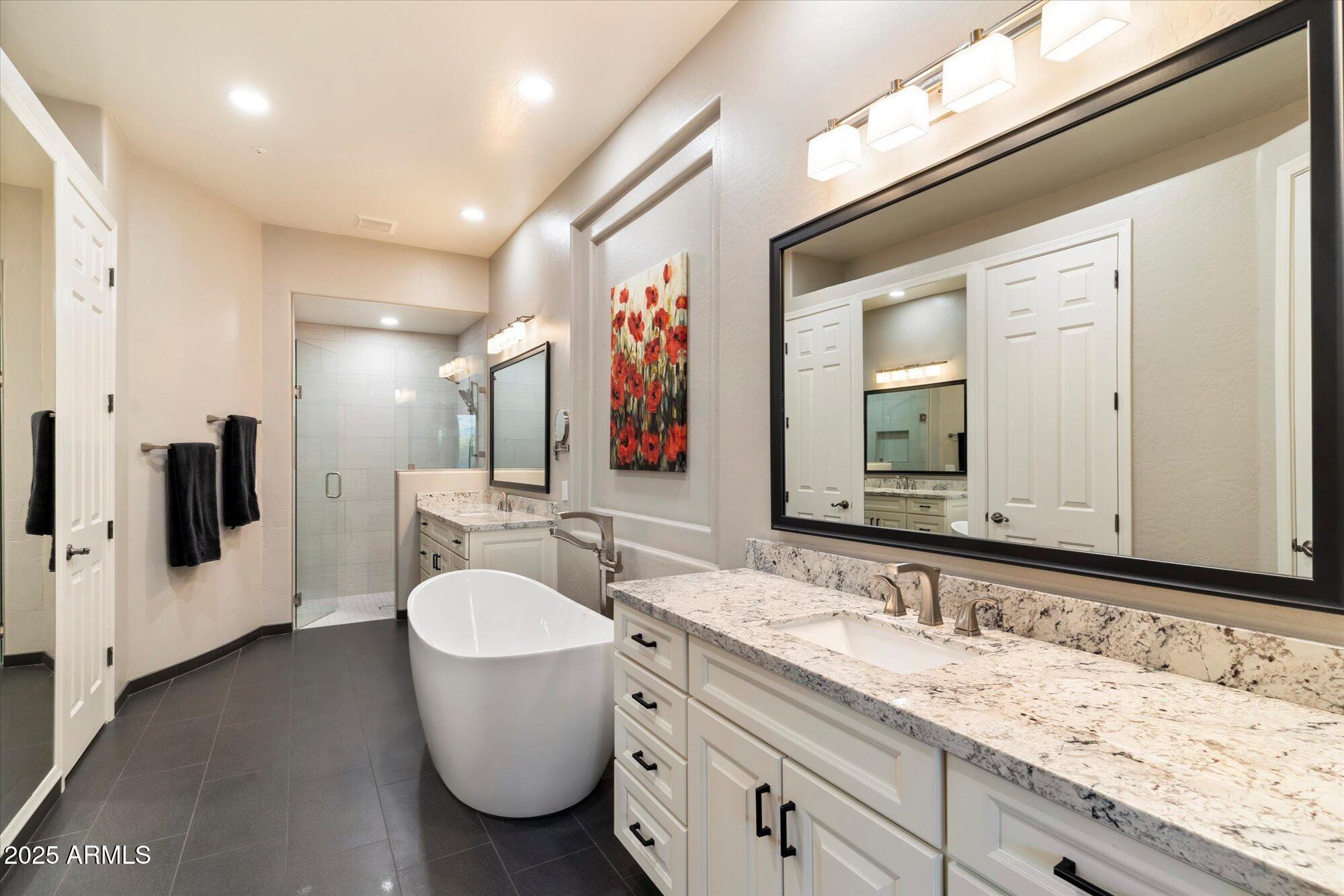 9270 E THOMPSON PEAK Parkway, 335