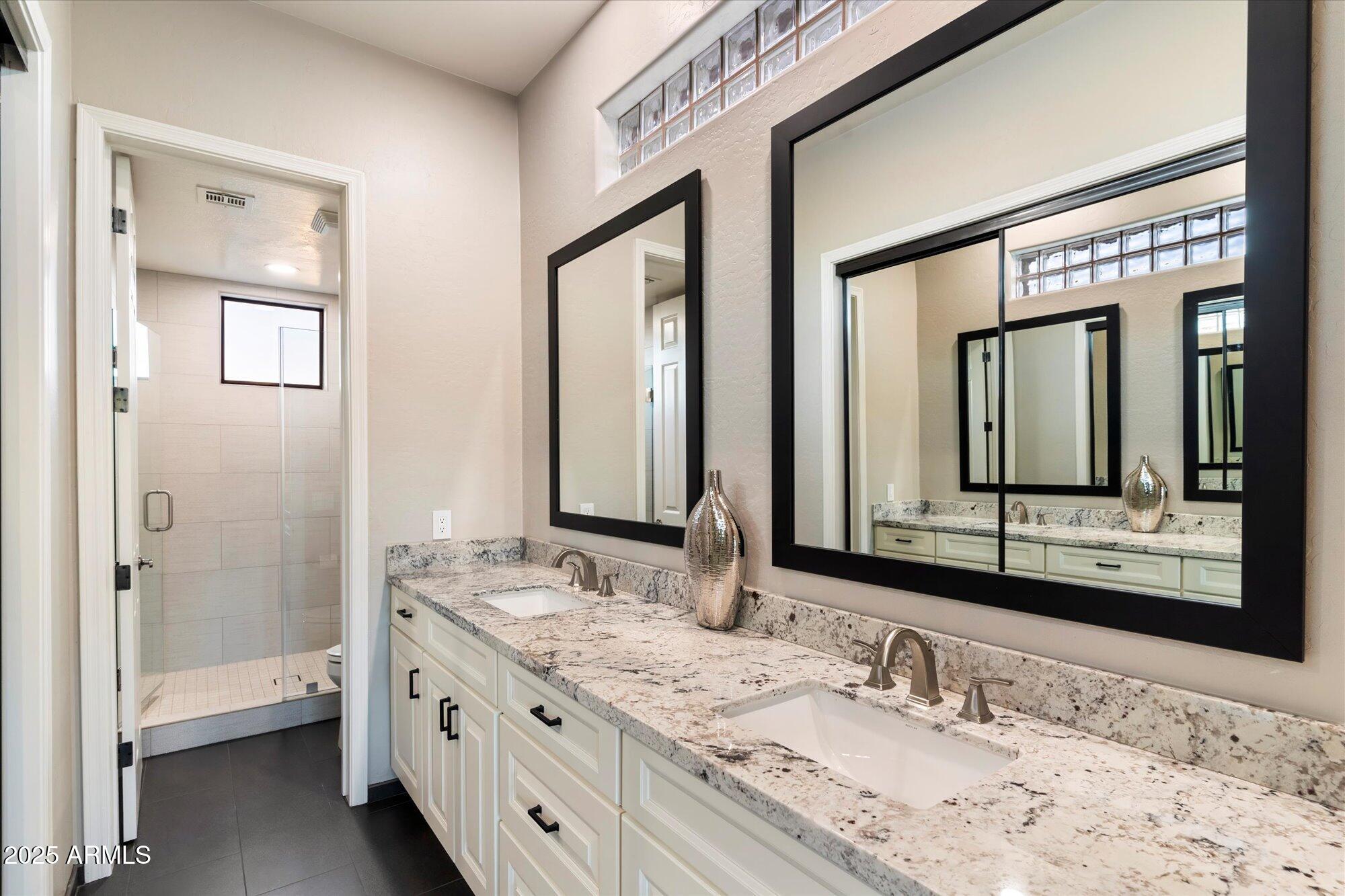 9270 E THOMPSON PEAK Parkway, 335