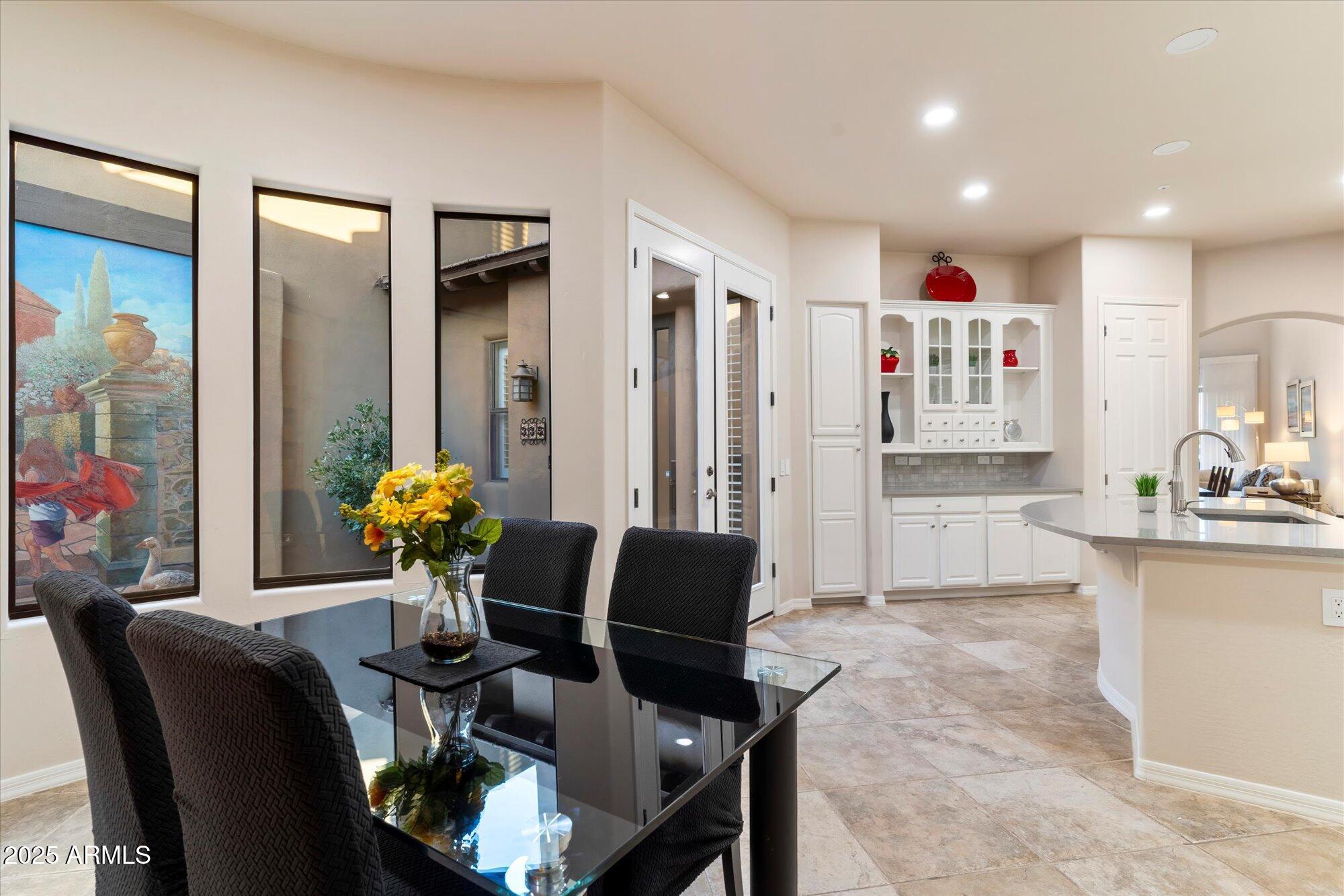 9270 E THOMPSON PEAK Parkway, 335