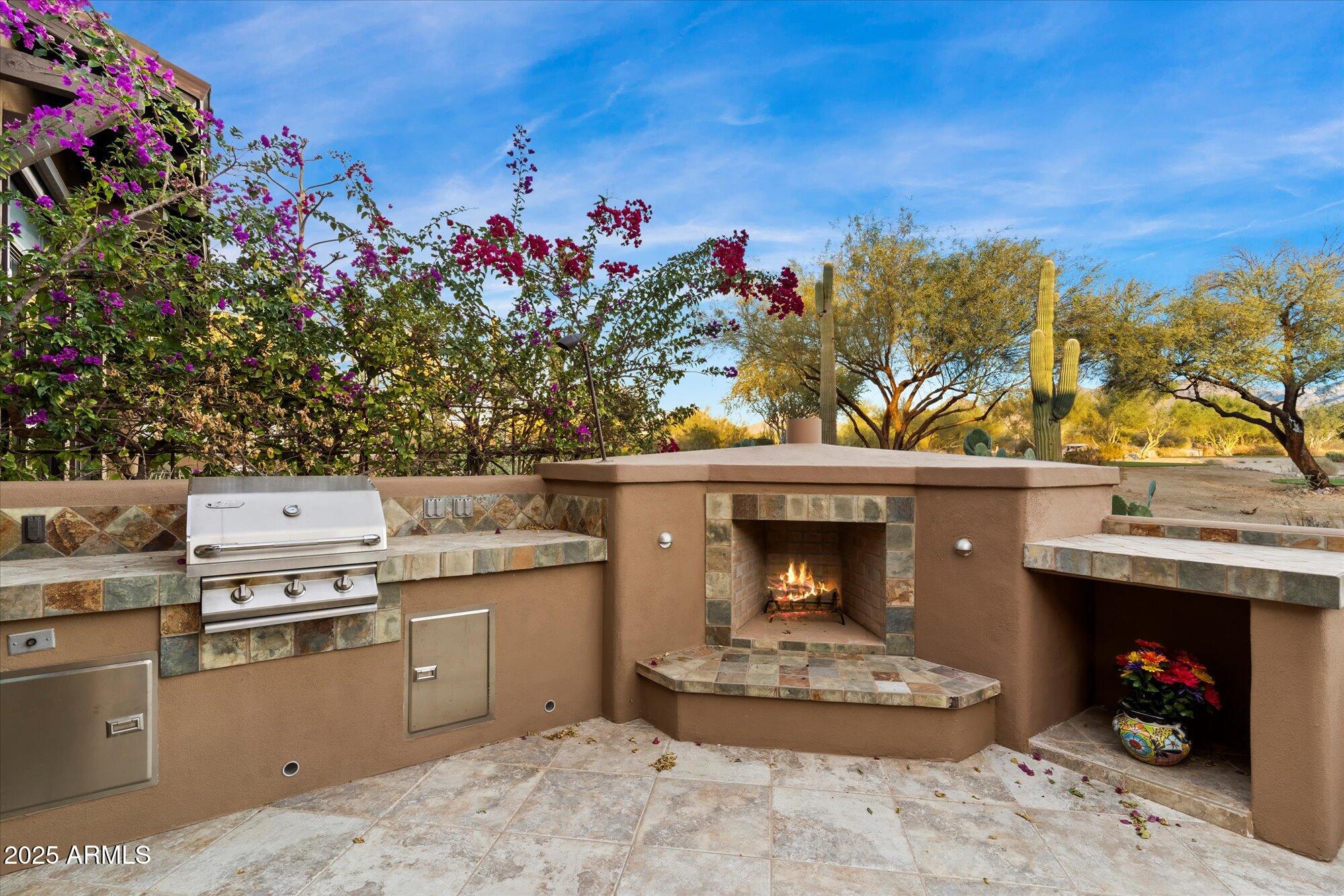 9270 E THOMPSON PEAK Parkway, 335