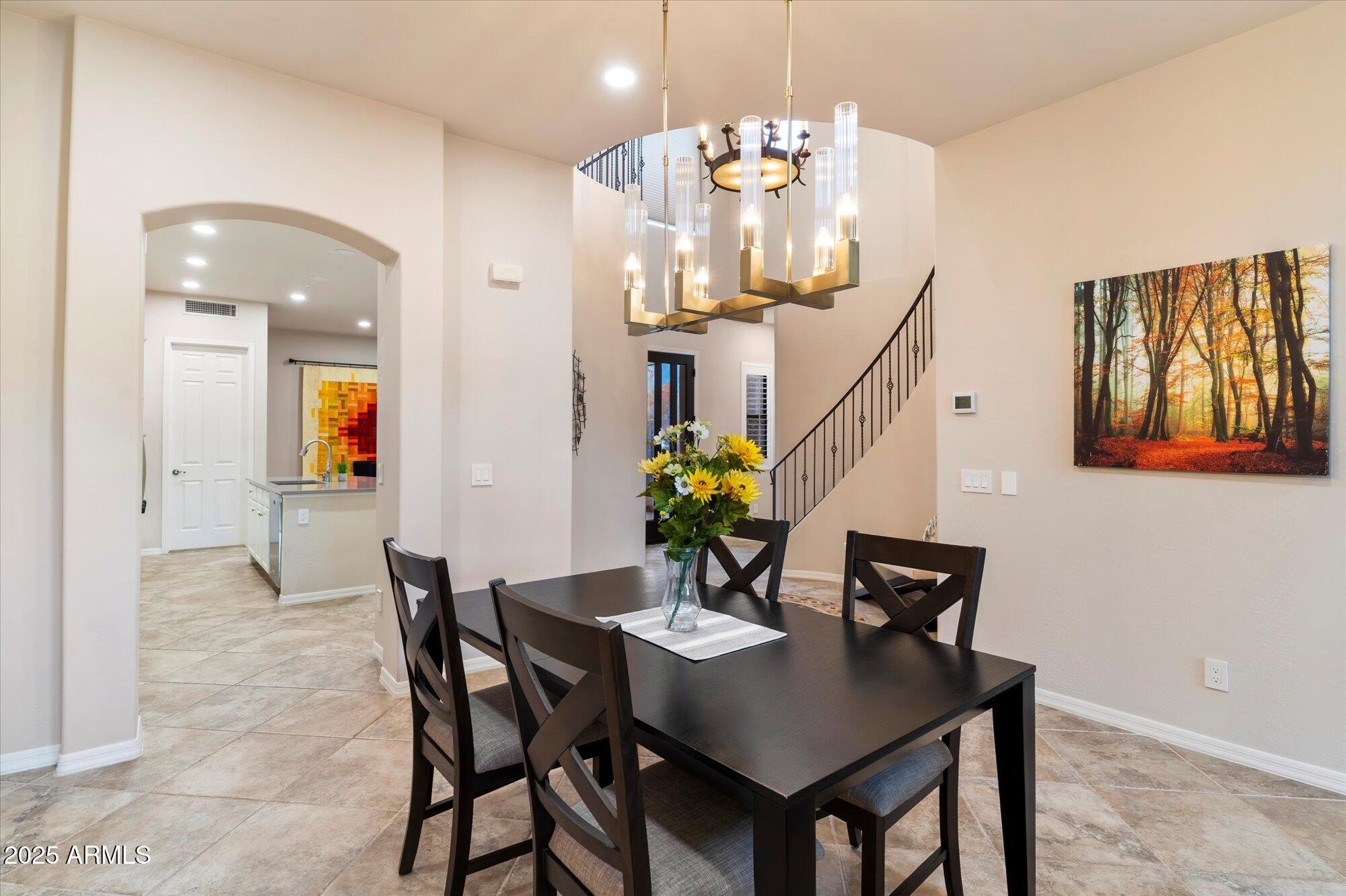 9270 E THOMPSON PEAK Parkway, 335