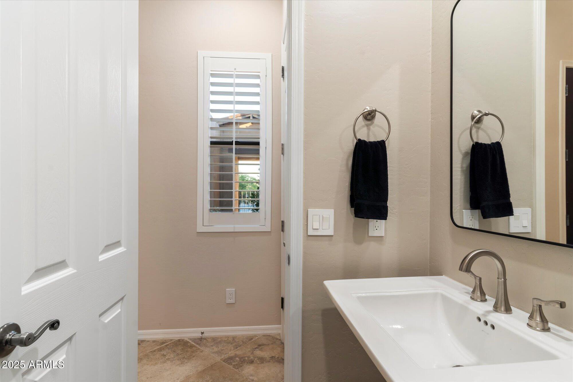 9270 E THOMPSON PEAK Parkway, 335