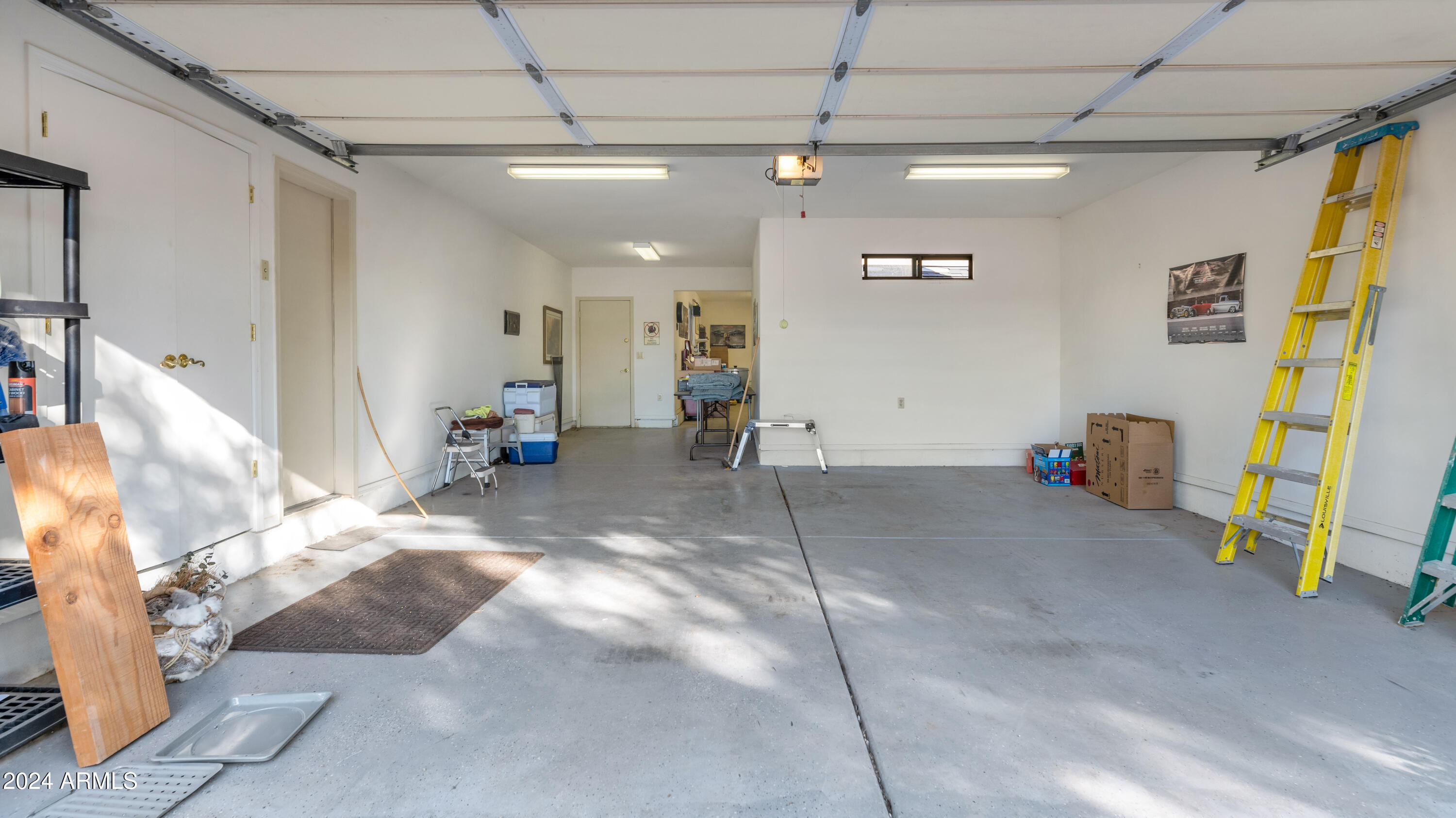 5743 E WINDSTONE Trail