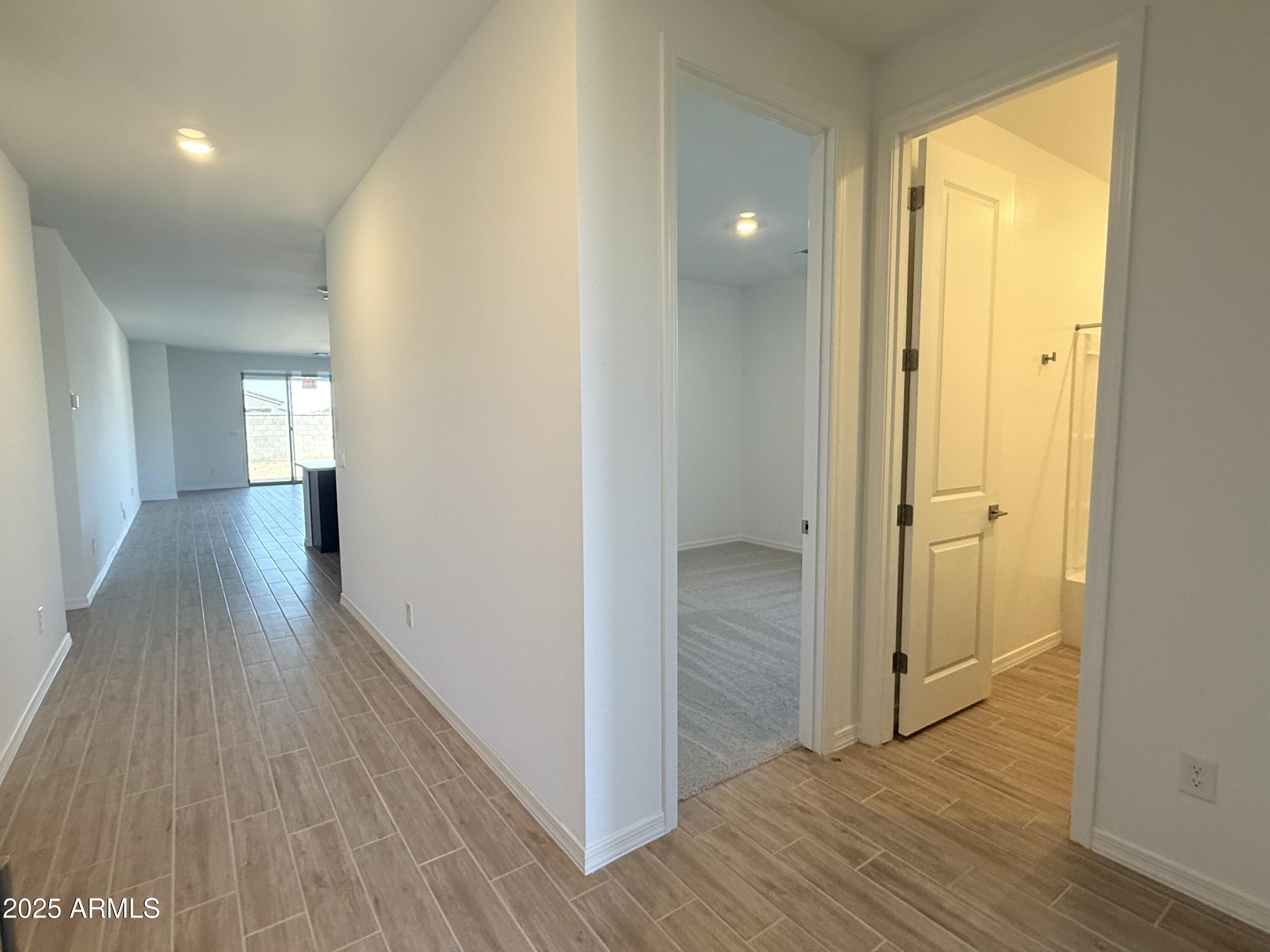 2446 E SPUR Drive