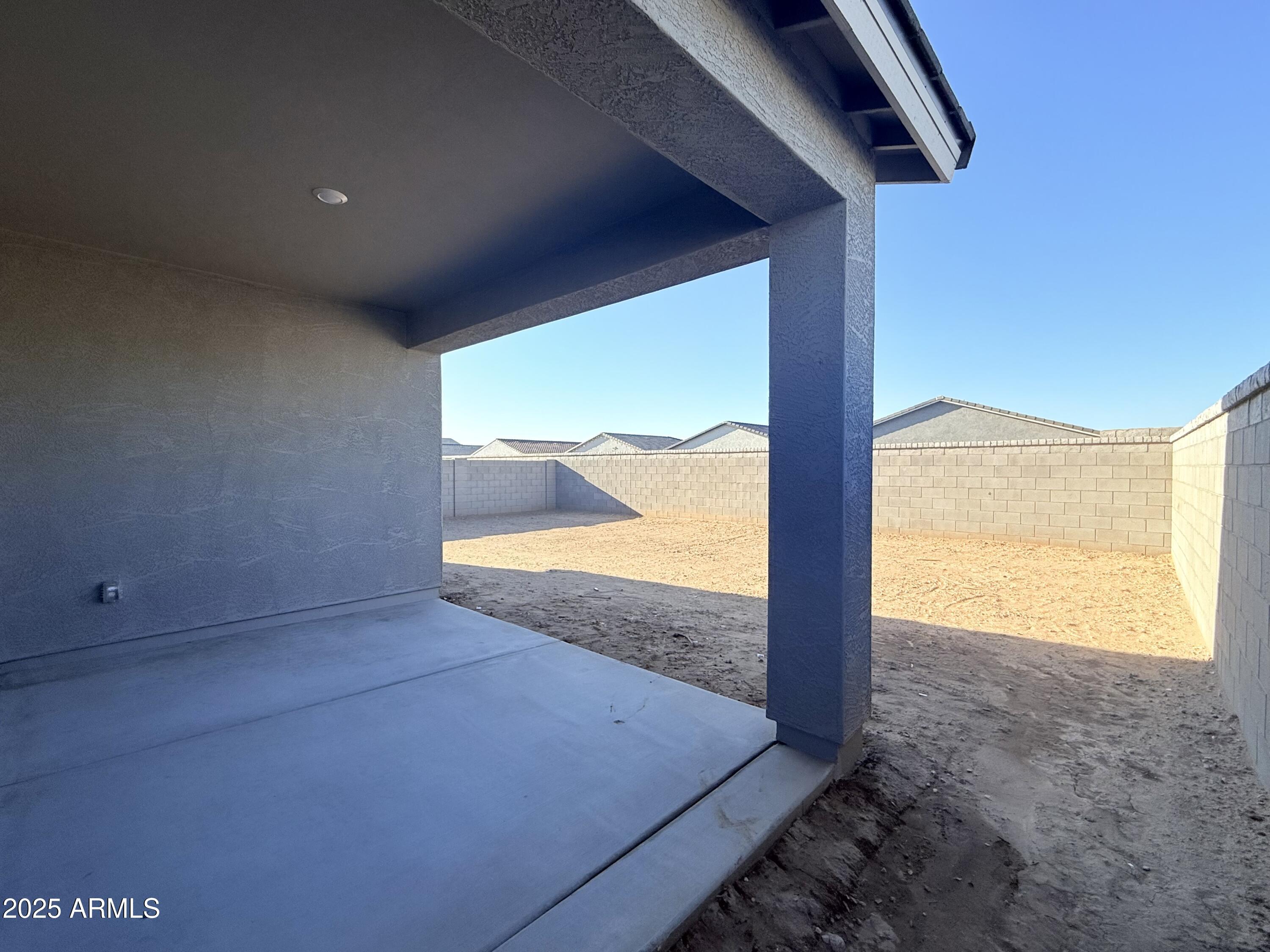 2446 E SPUR Drive