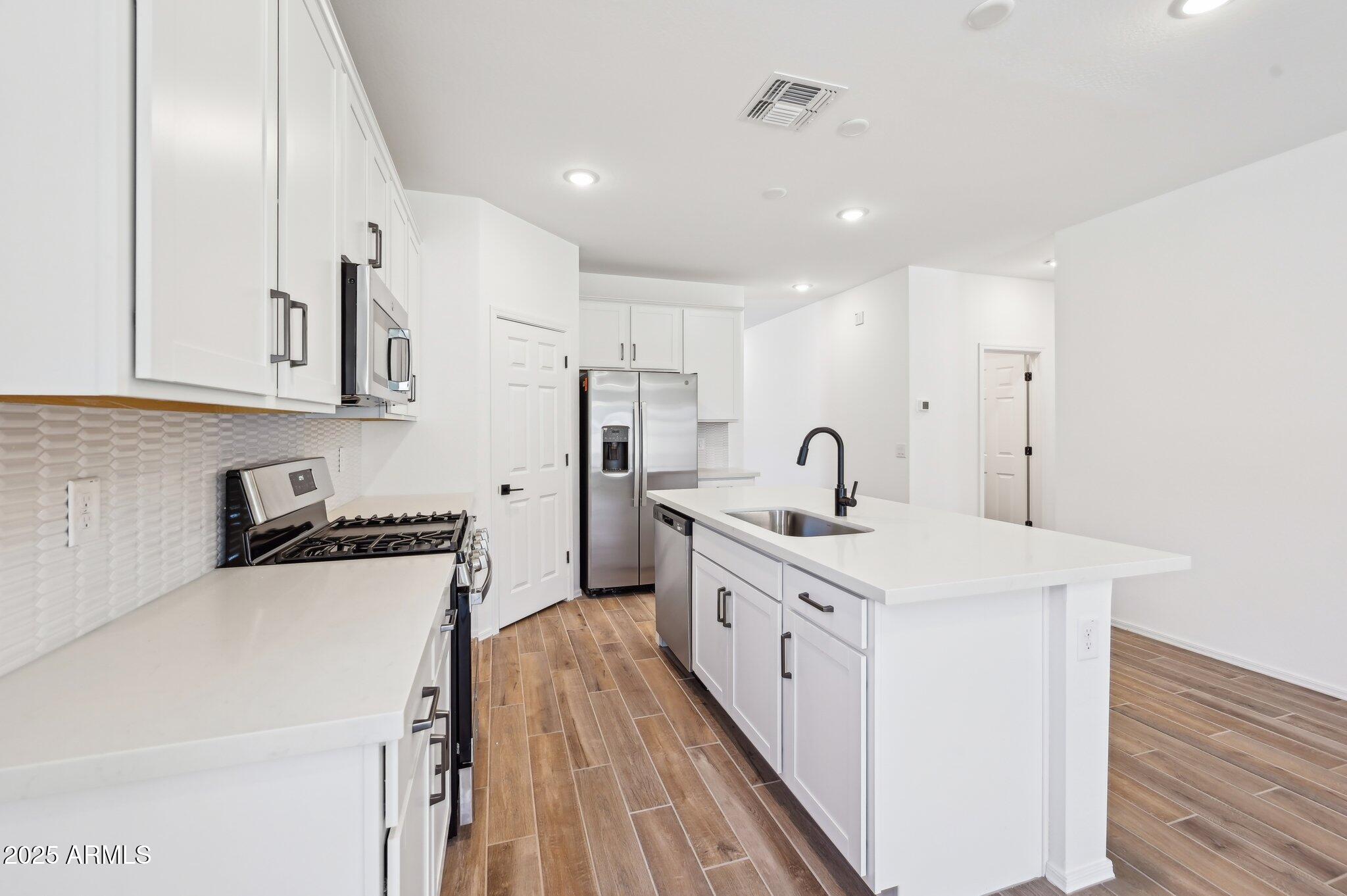 47771 W MELLEN Lane
