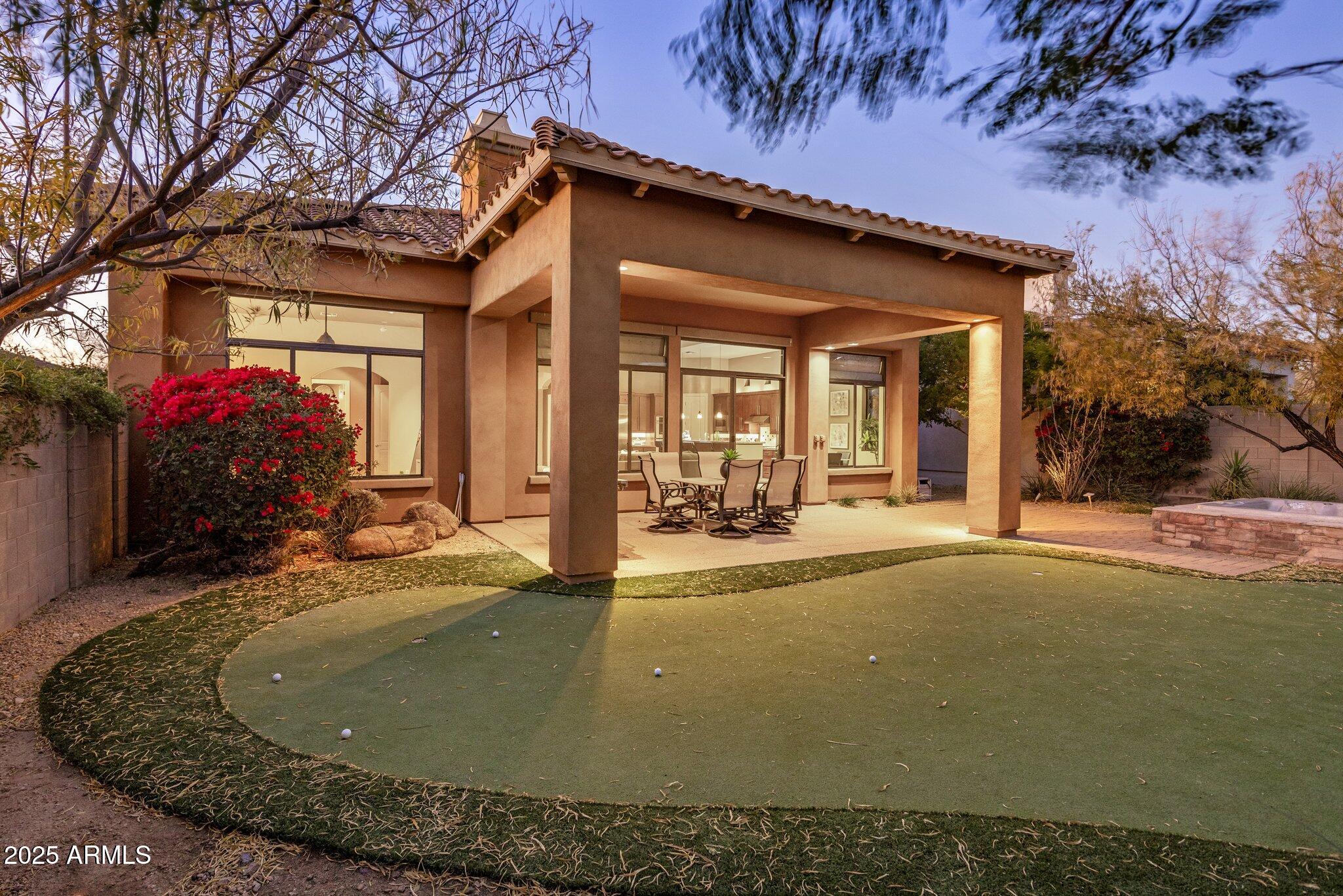 9887 E EDGESTONE Drive