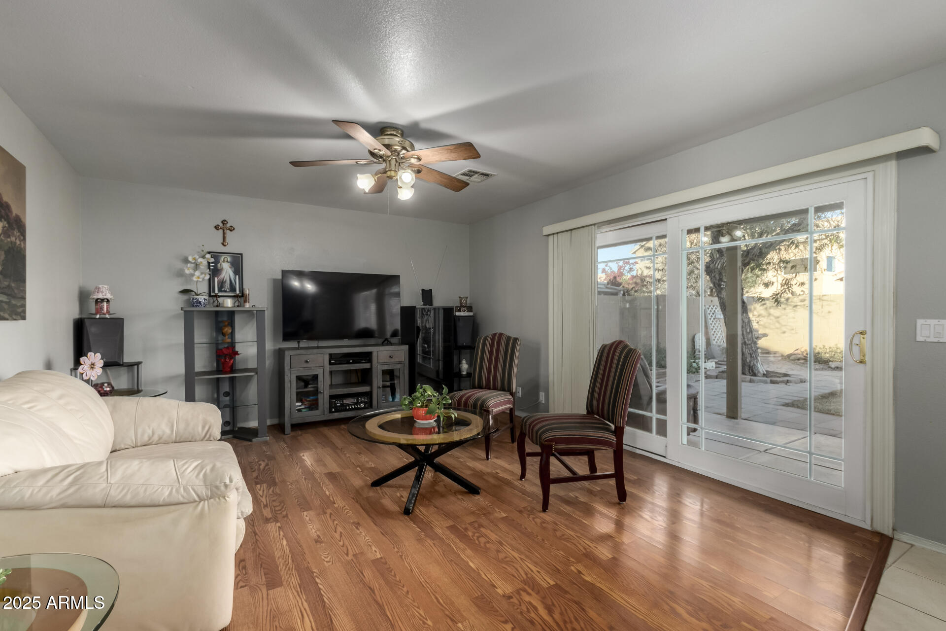 1212 E BUTLER Drive