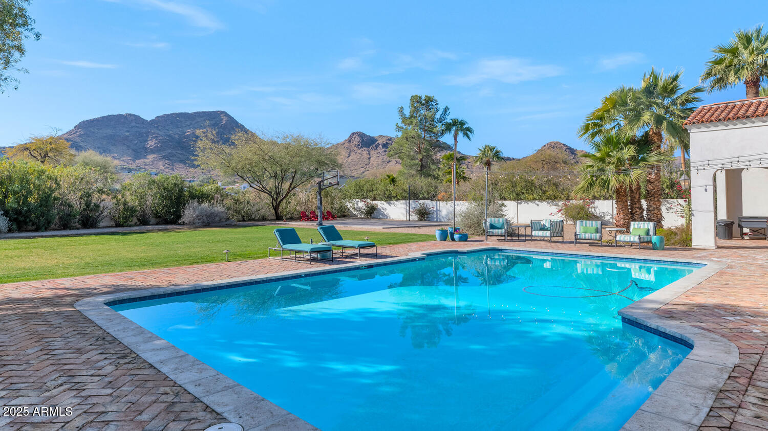 5989 E SAPPHIRE Lane