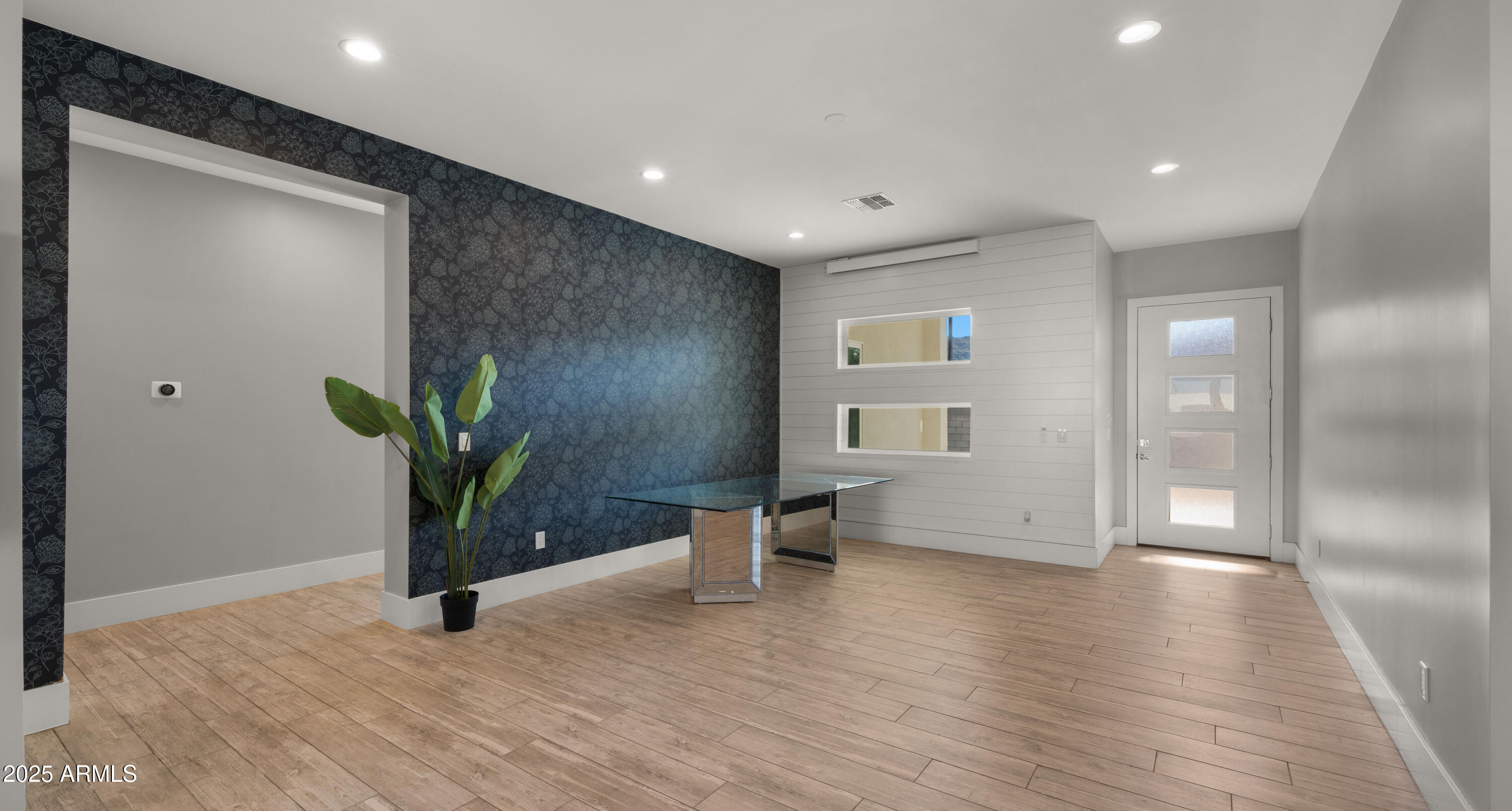 744 E Desert Lane