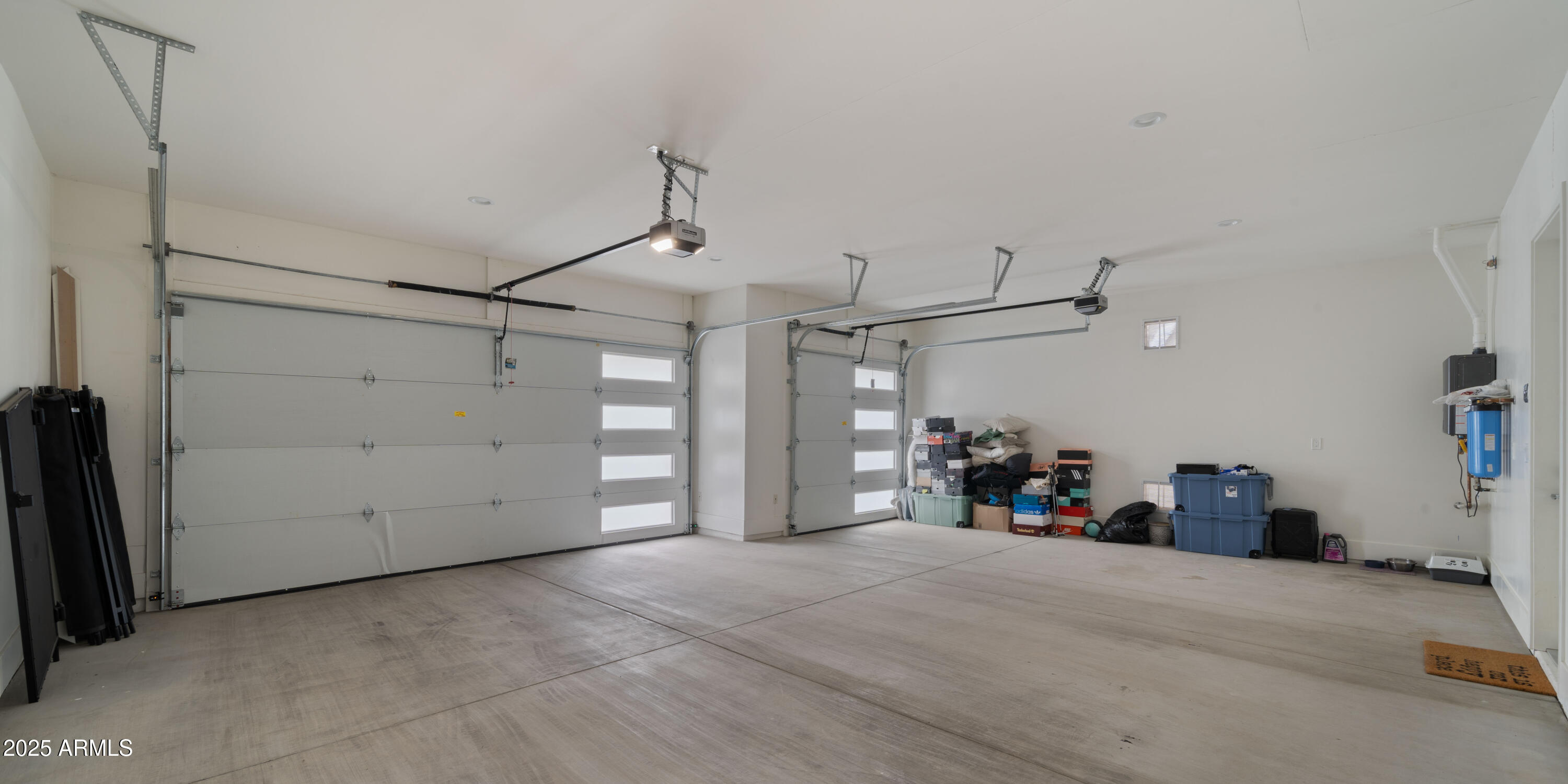 744 E Desert Lane
