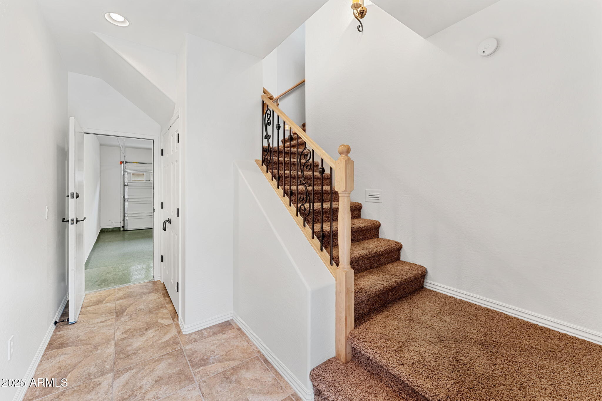 3935 E ROUGH RIDER Road, 1235