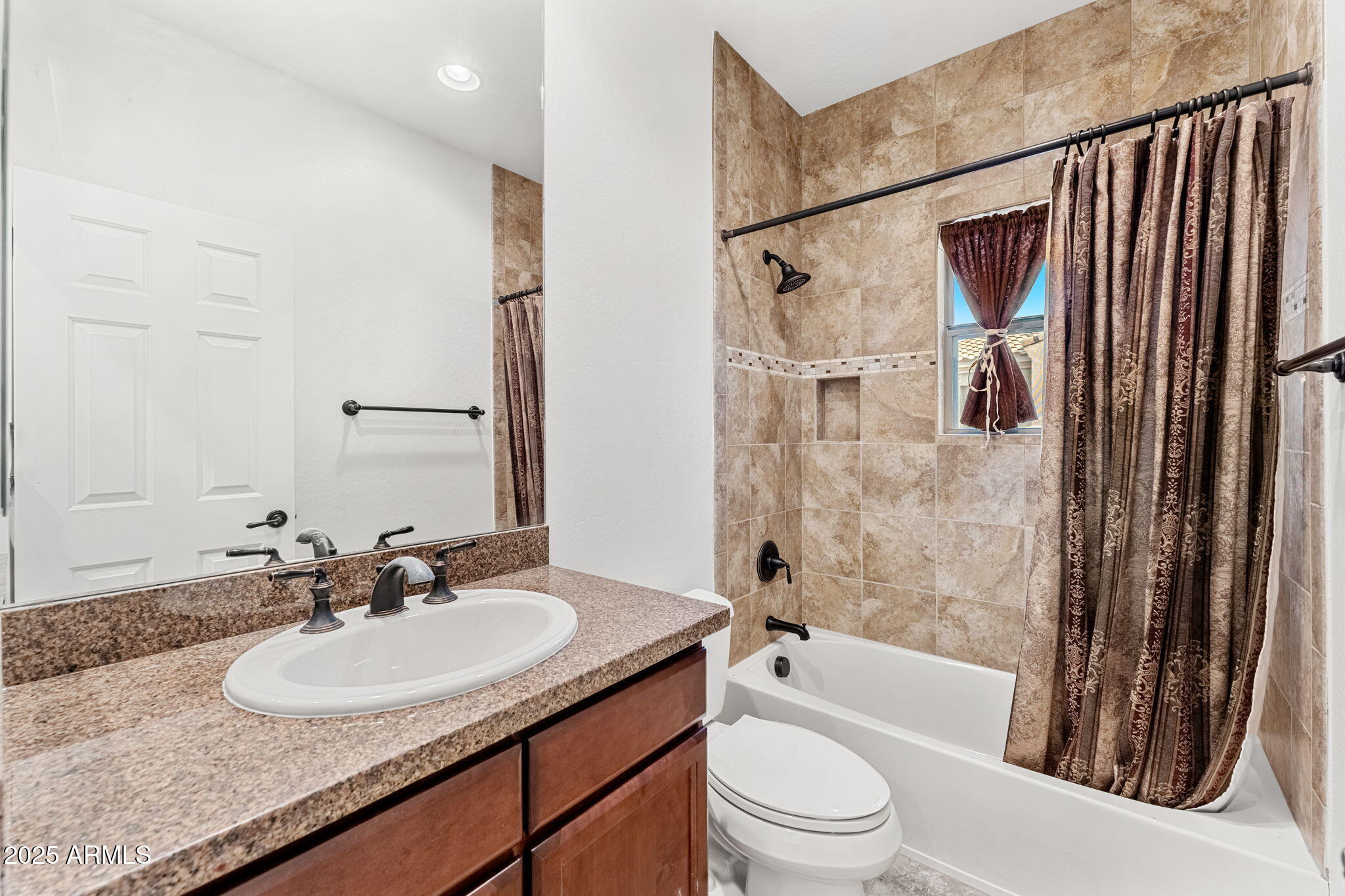 3935 E ROUGH RIDER Road, 1235