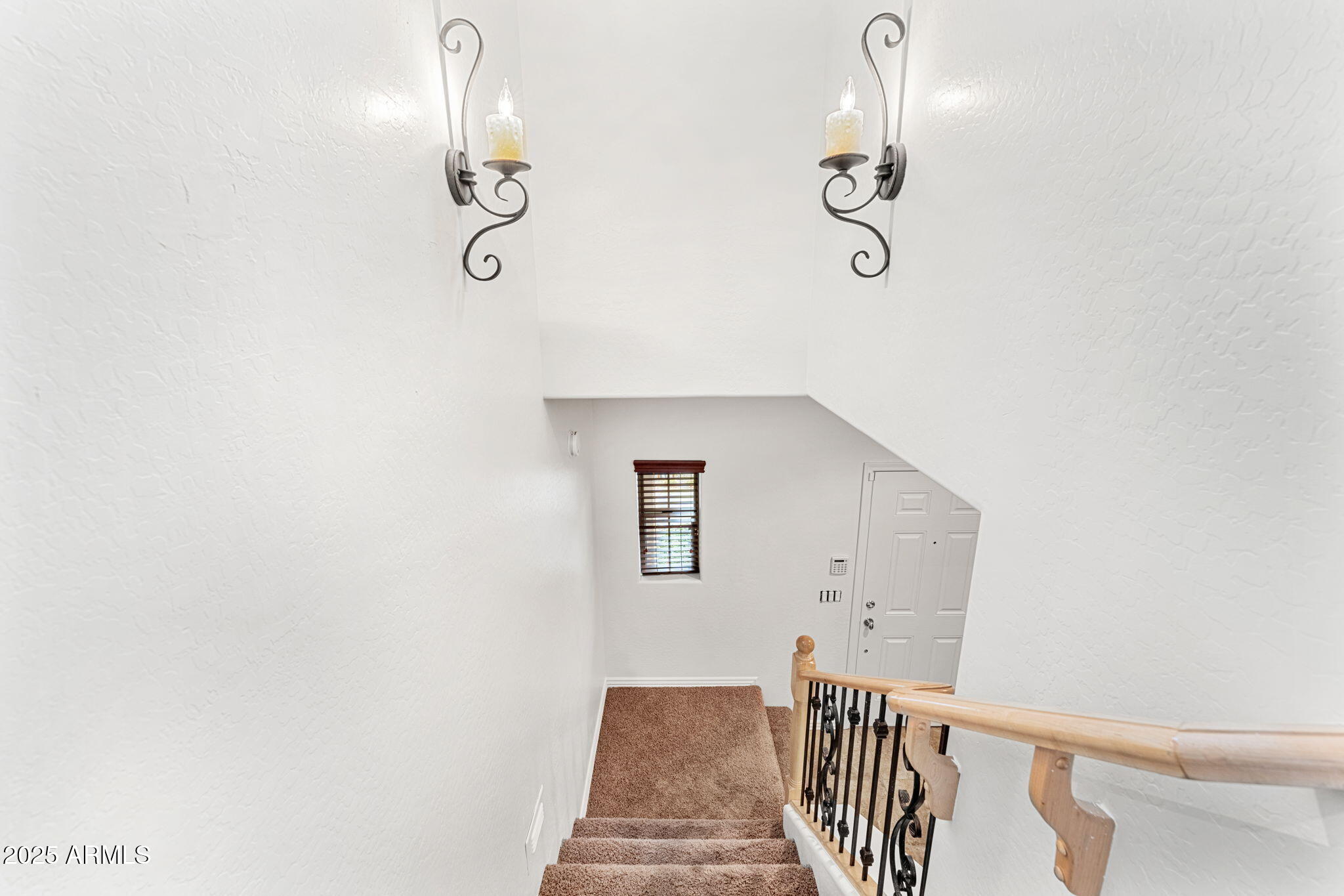 3935 E ROUGH RIDER Road, 1235