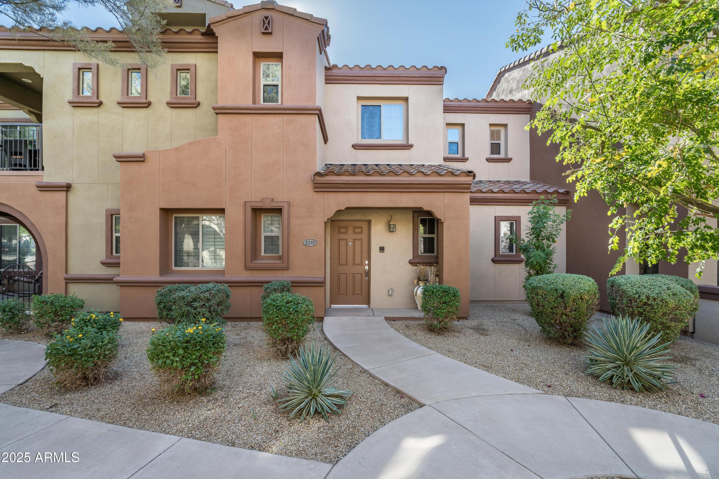 3935 E ROUGH RIDER Road, 1235