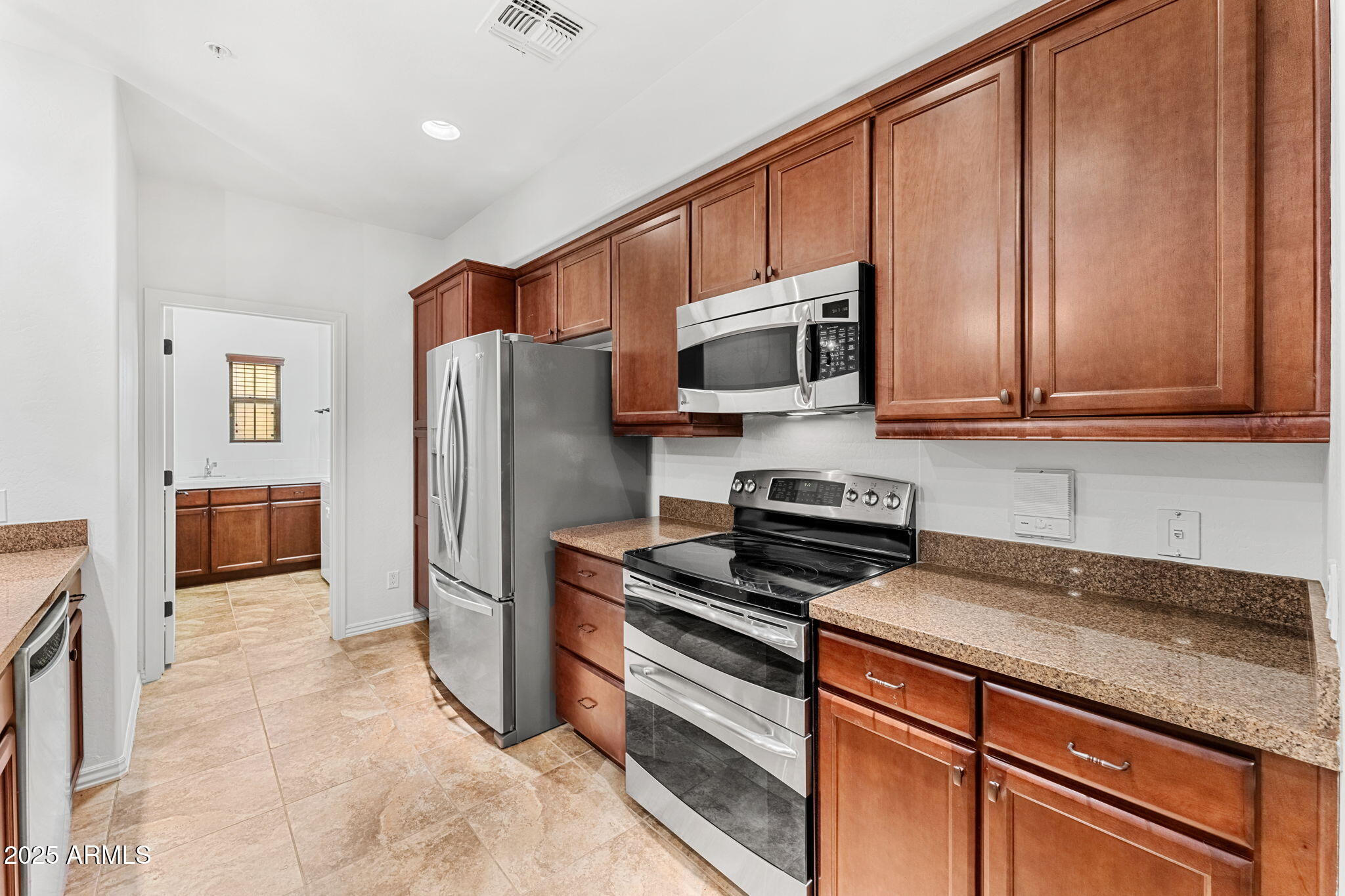 3935 E ROUGH RIDER Road, 1235