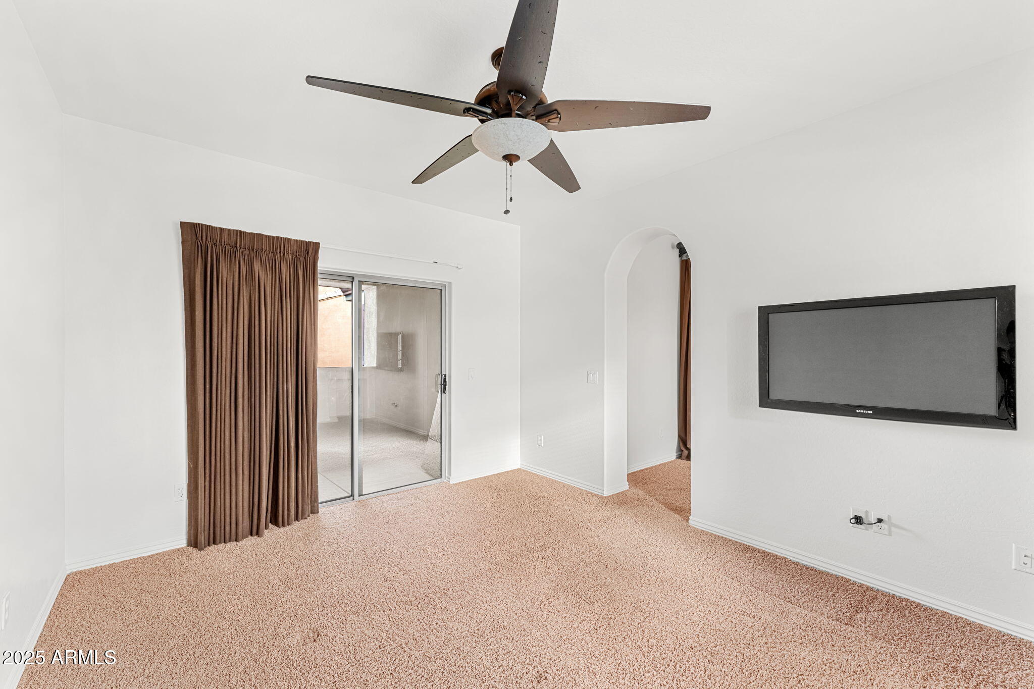 3935 E ROUGH RIDER Road, 1235