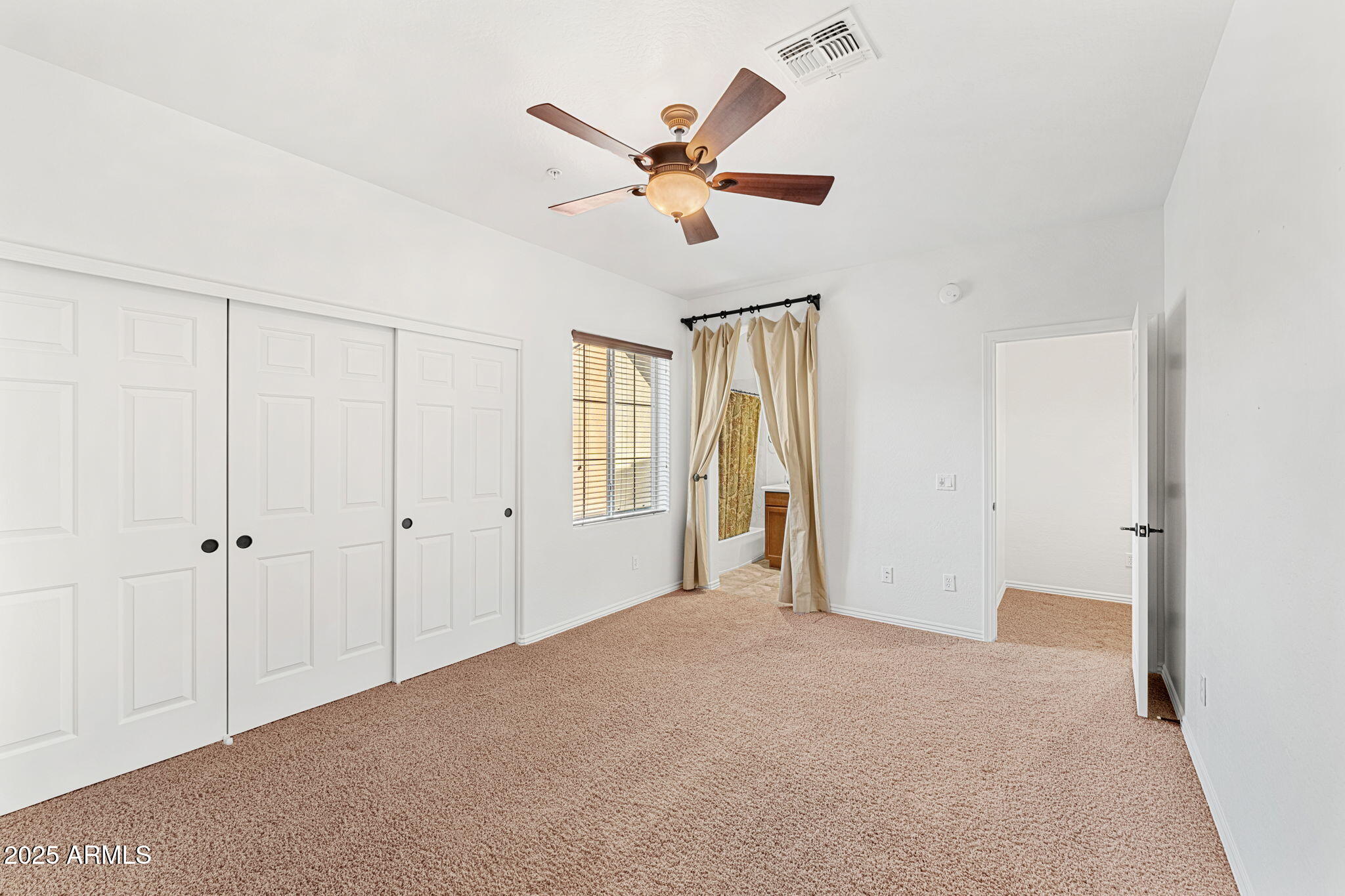 3935 E ROUGH RIDER Road, 1235