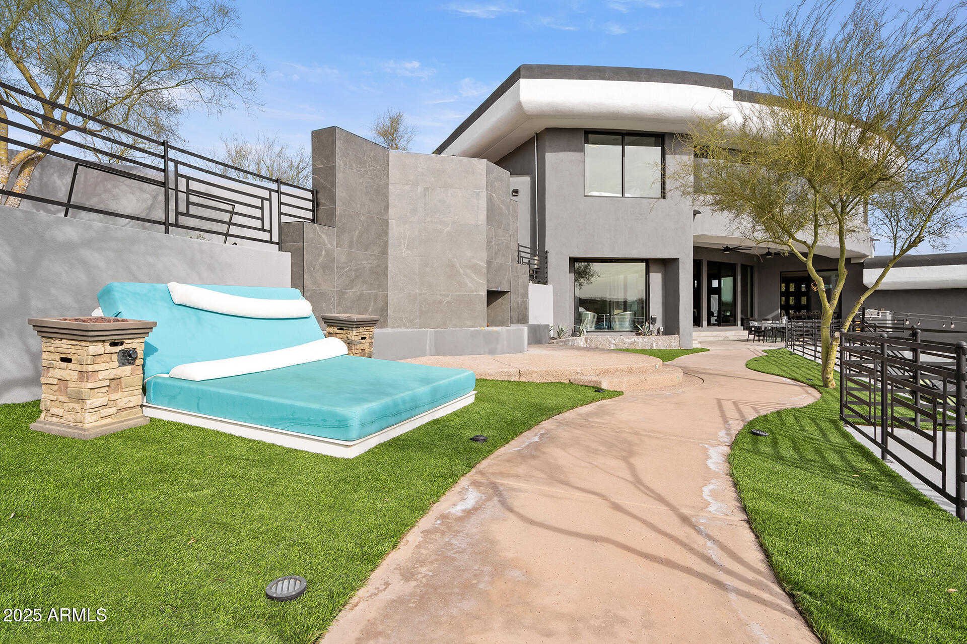 3282 E PALO VERDE Drive