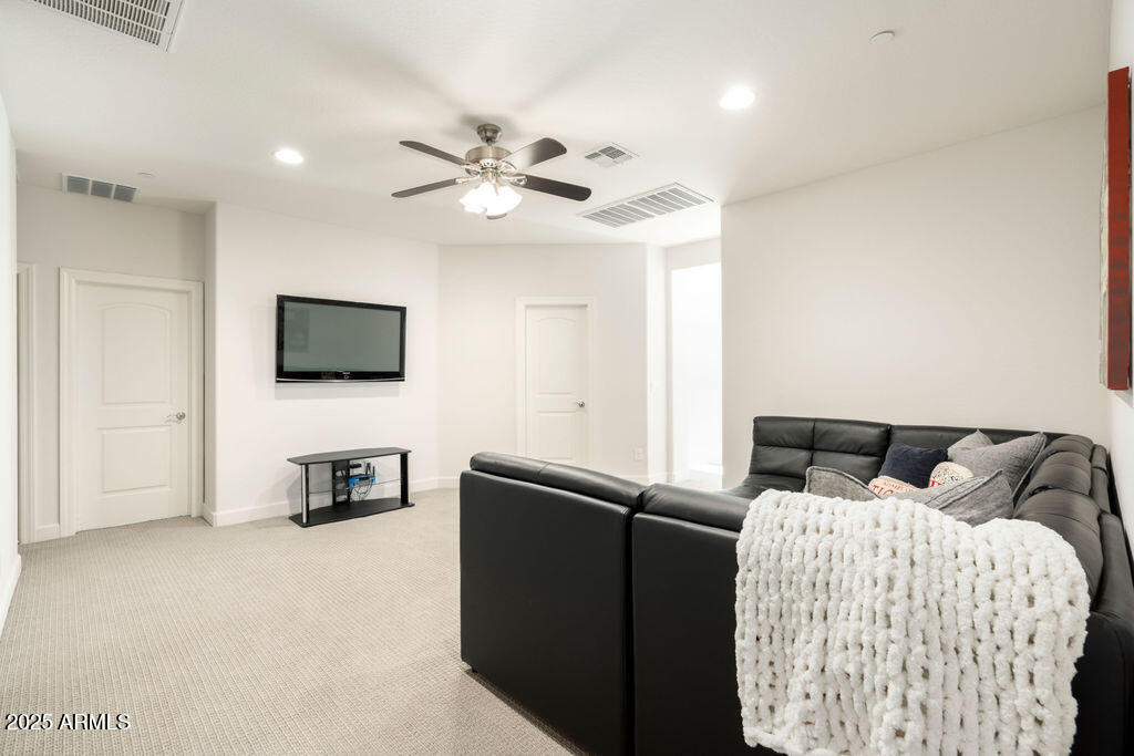 5528 E WINDSTONE Trail