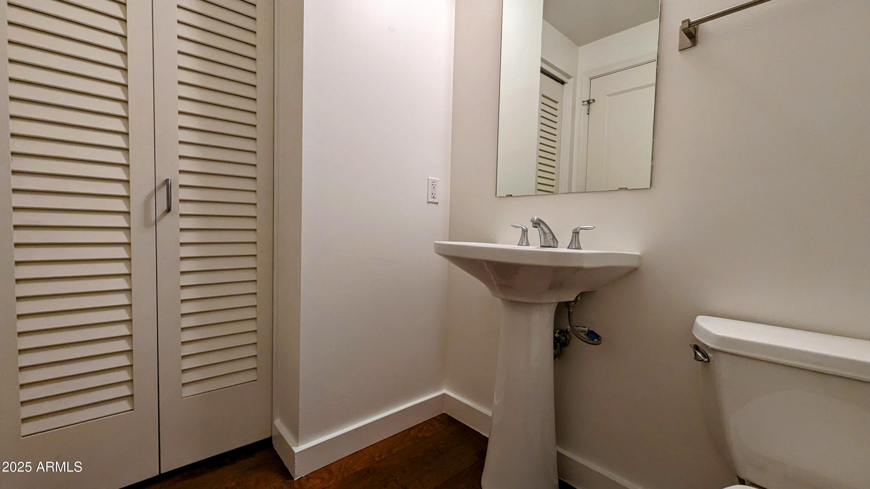 310 S 4TH Street, 2202