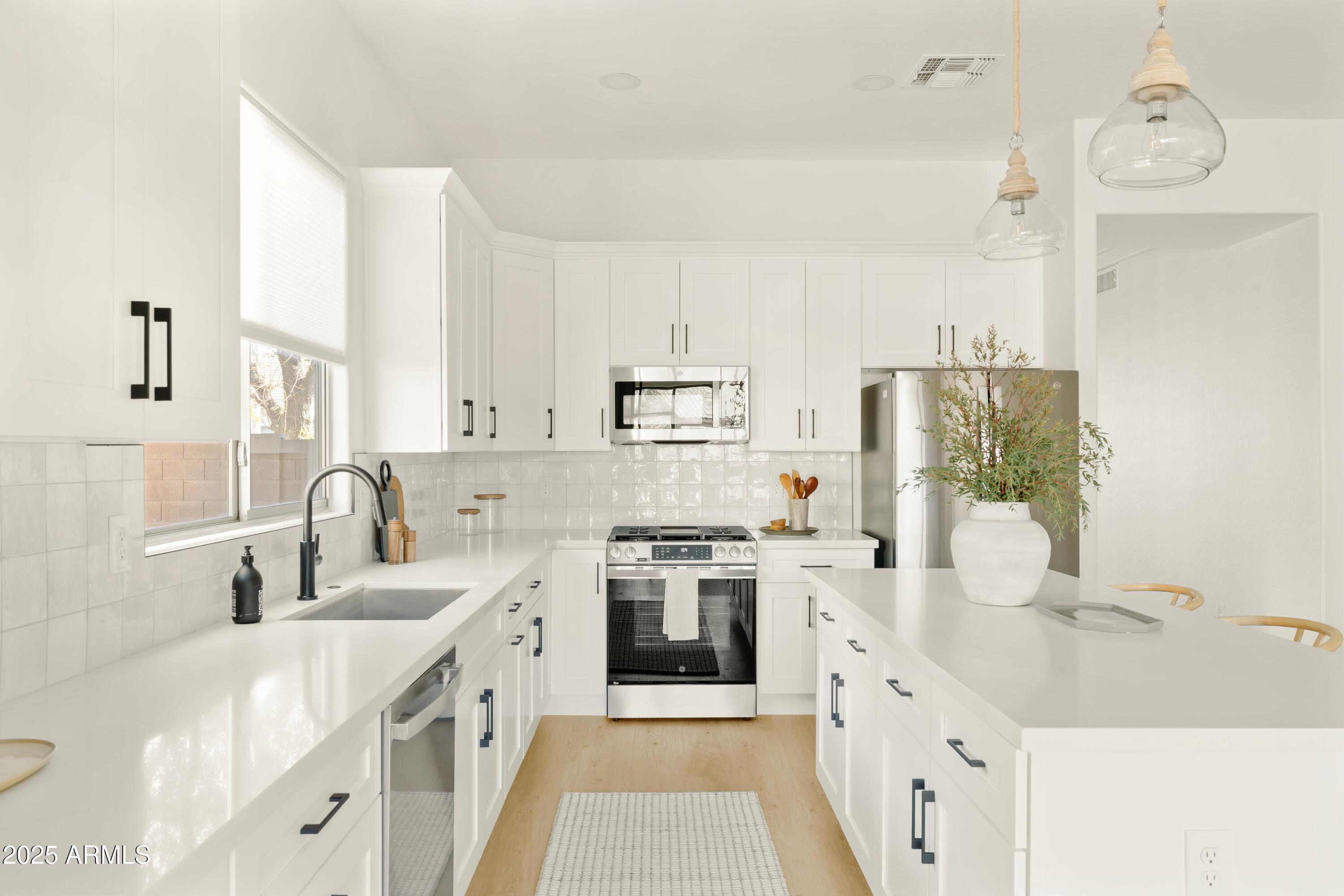 3950 S CACTUS WREN Drive