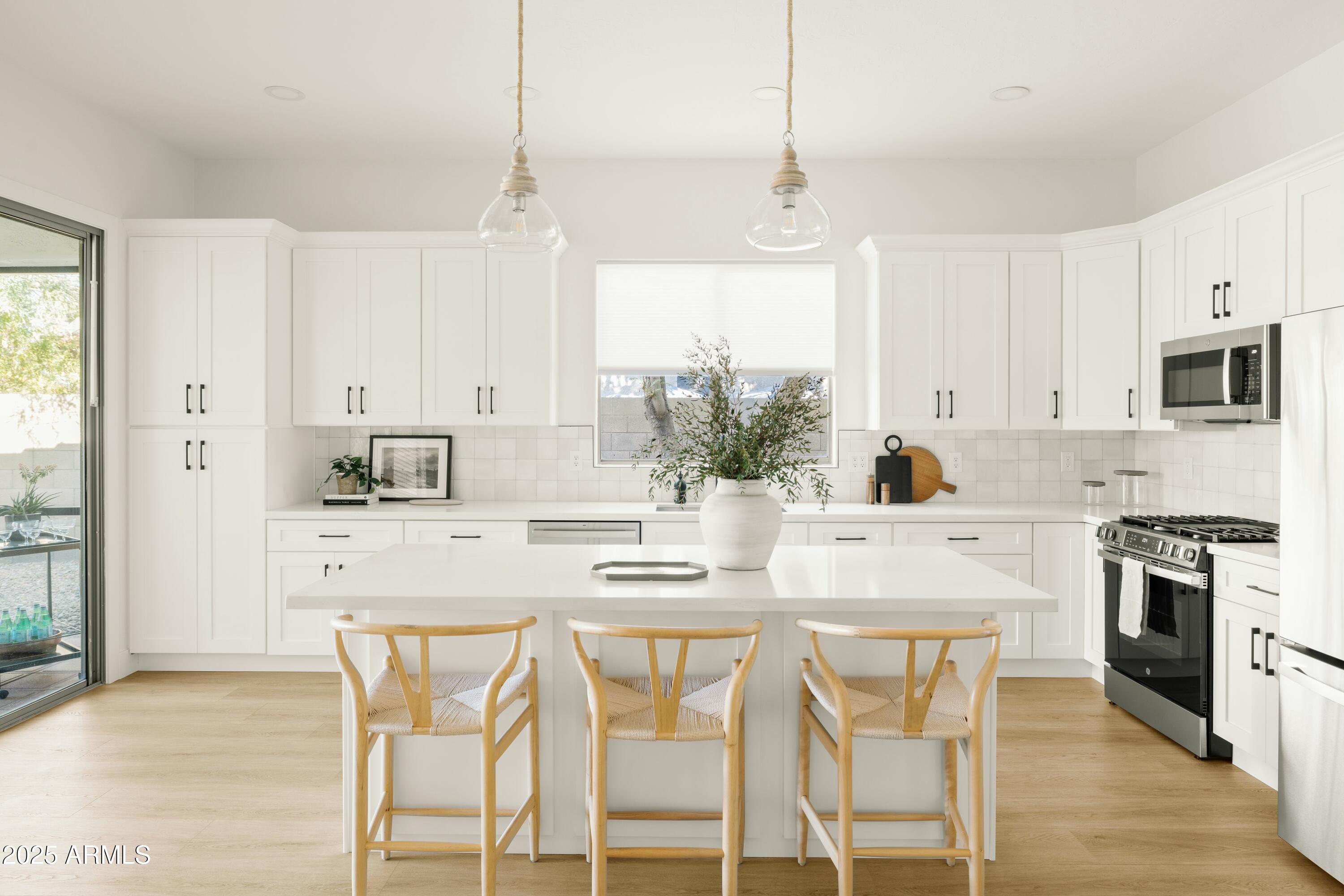 3950 S CACTUS WREN Drive