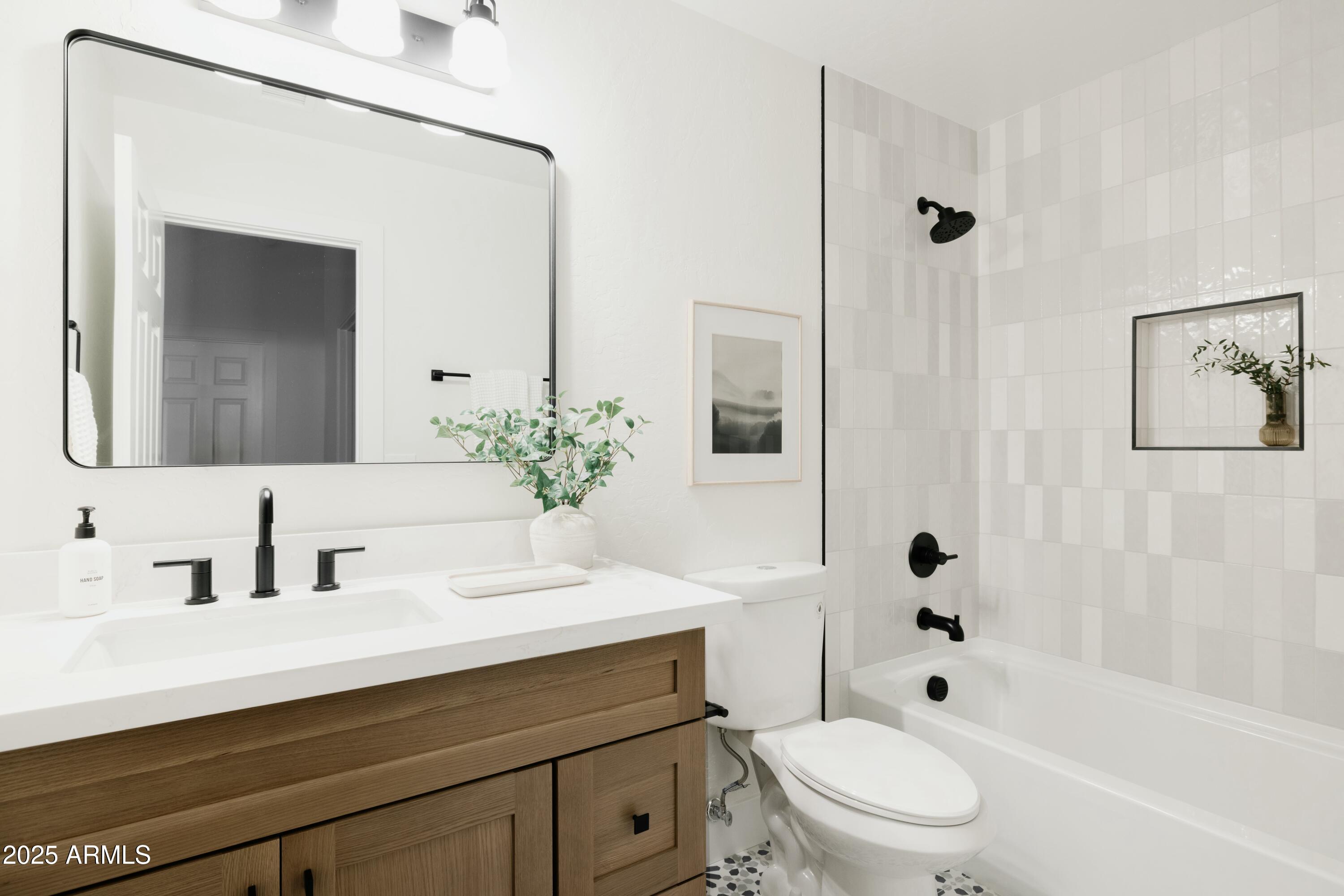 3950 S CACTUS WREN Drive