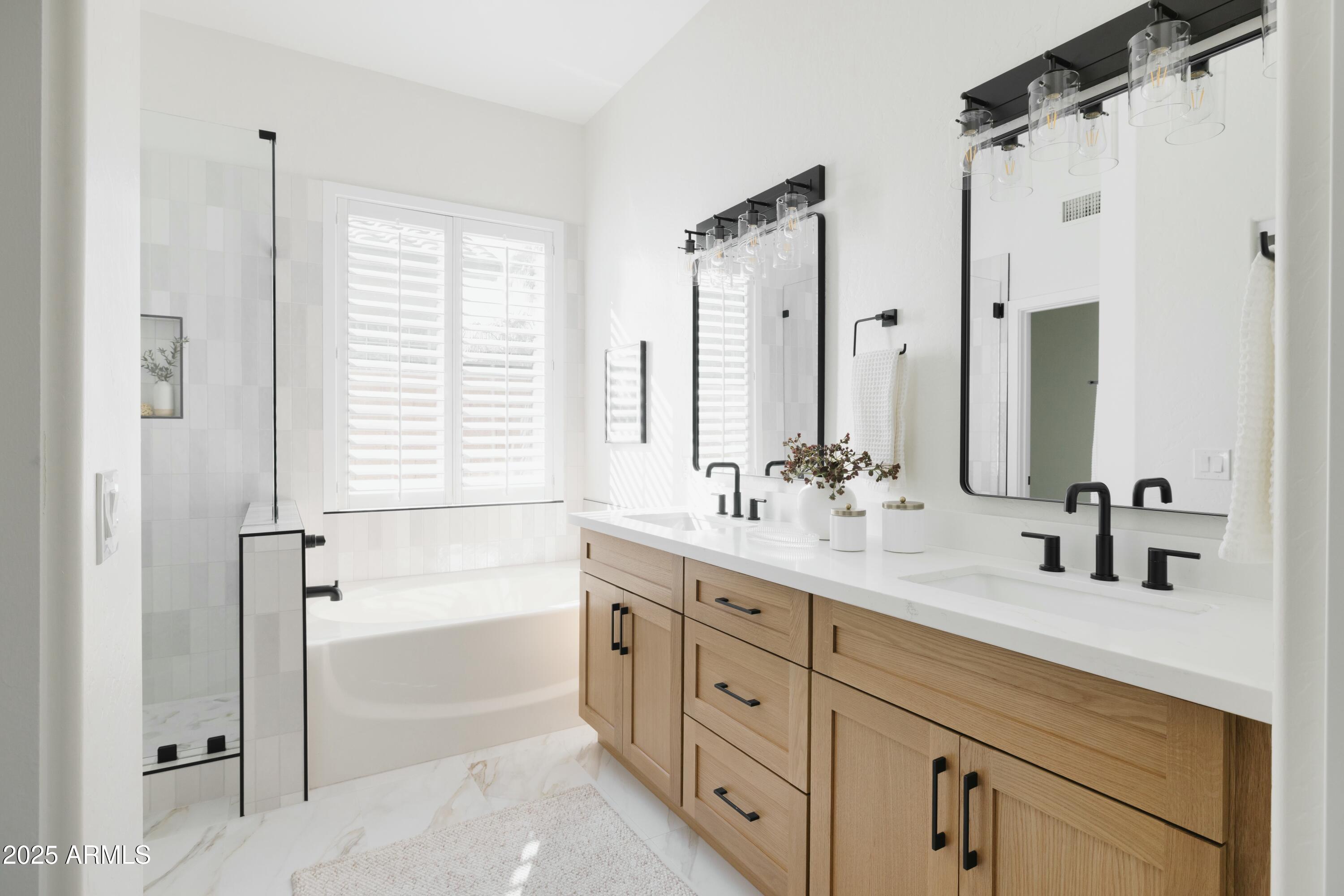 3950 S CACTUS WREN Drive