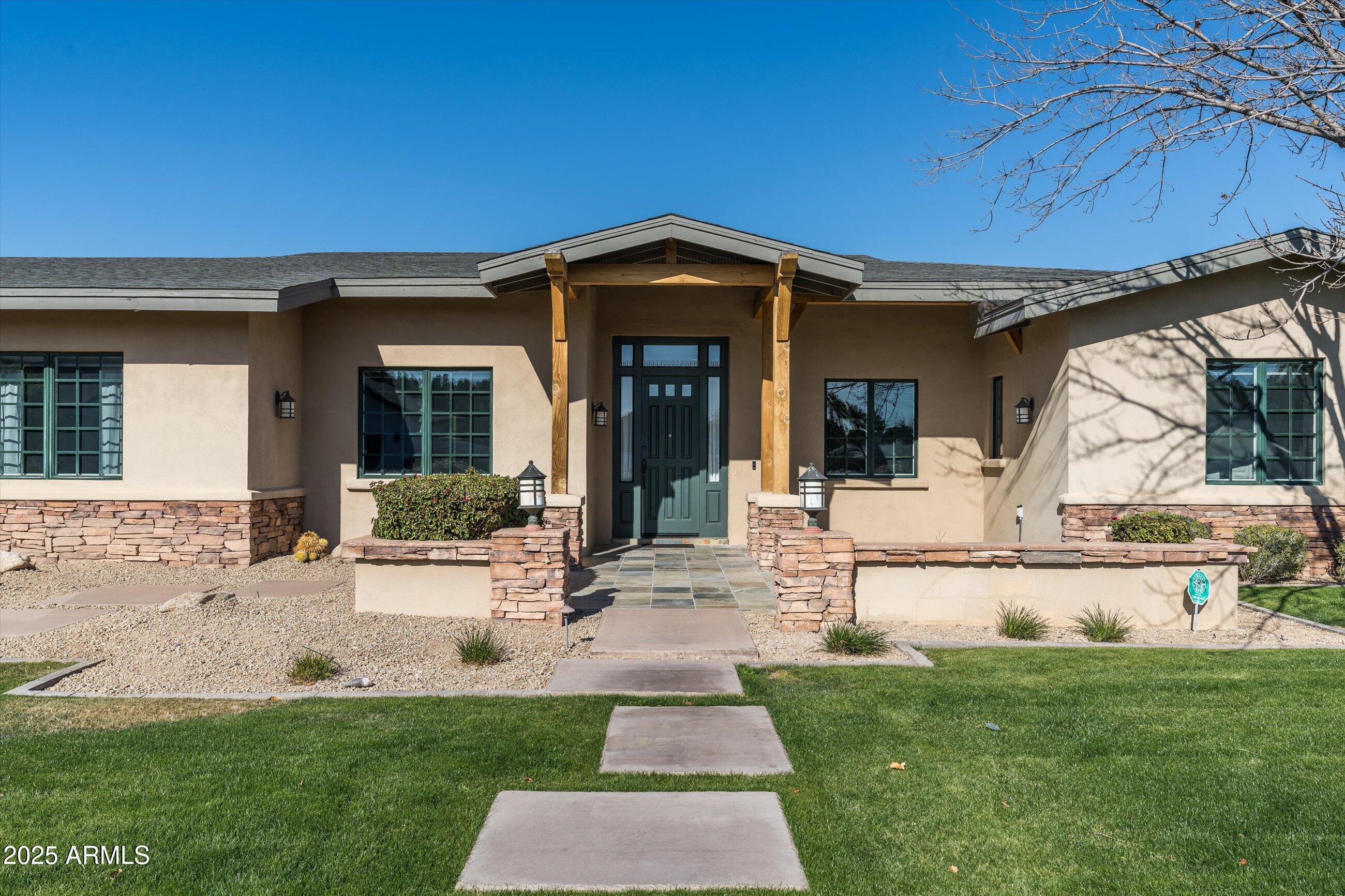 7254 E VISTA Drive