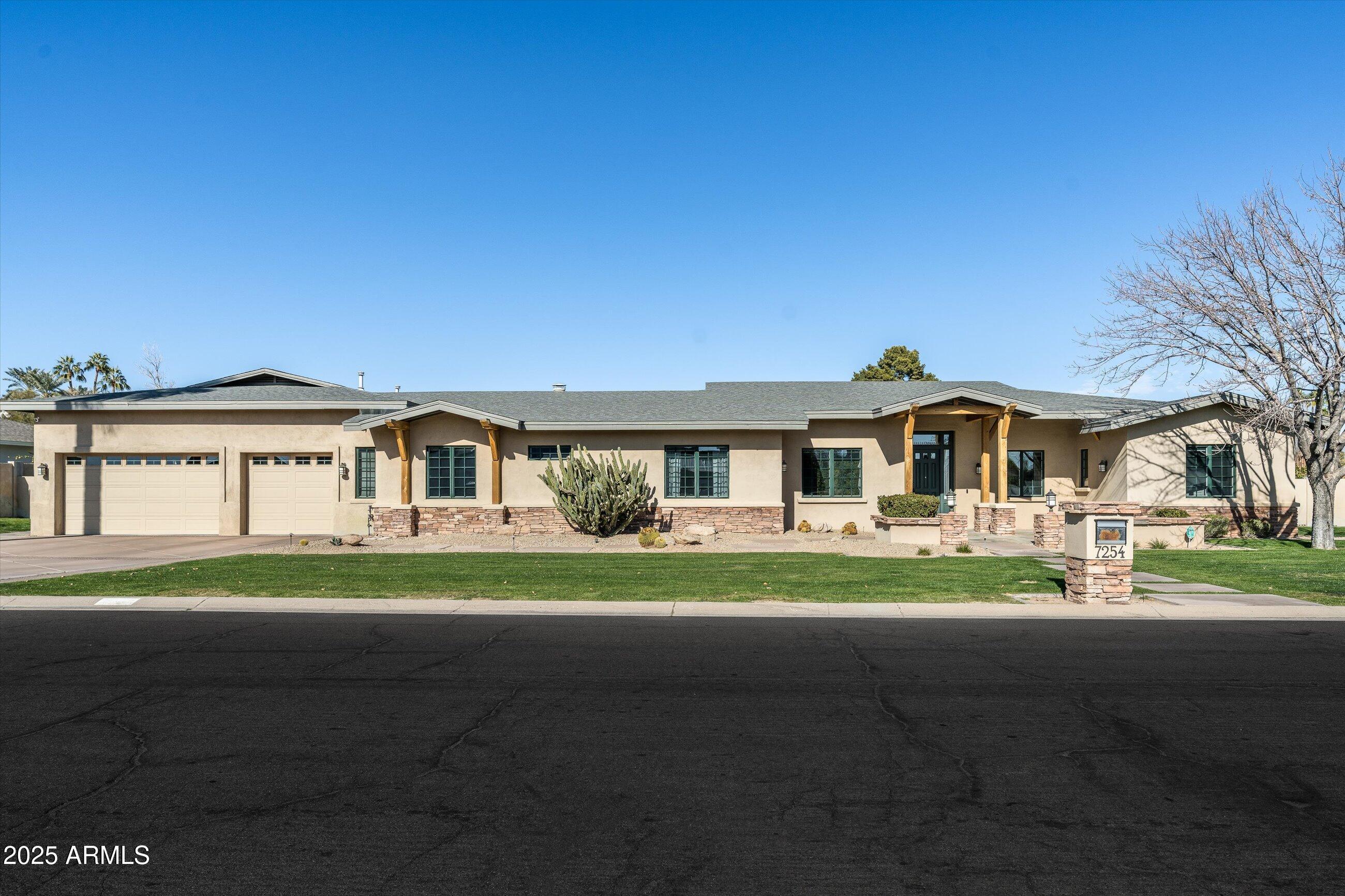 7254 E VISTA Drive