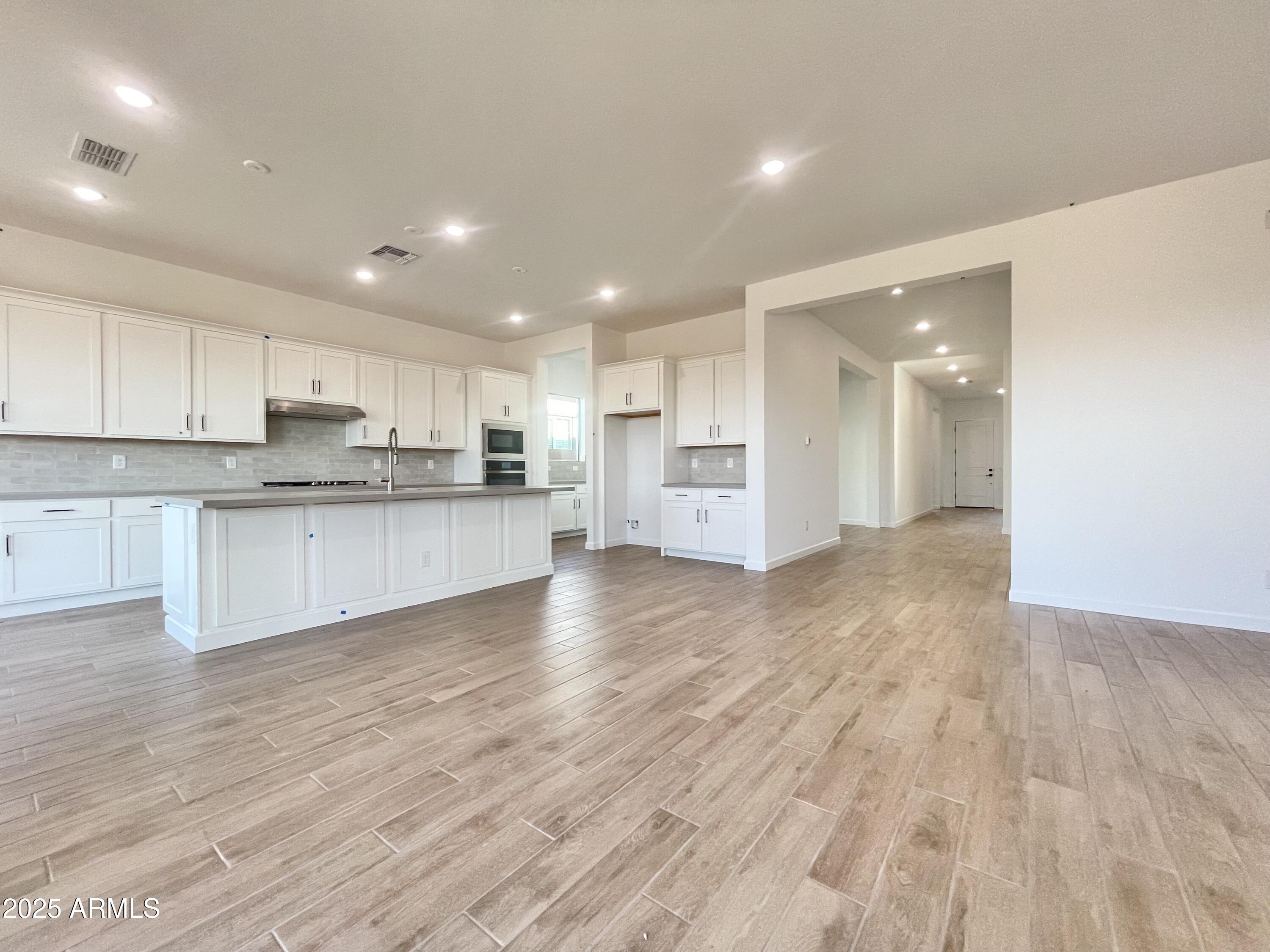 22708 E LORDS Way