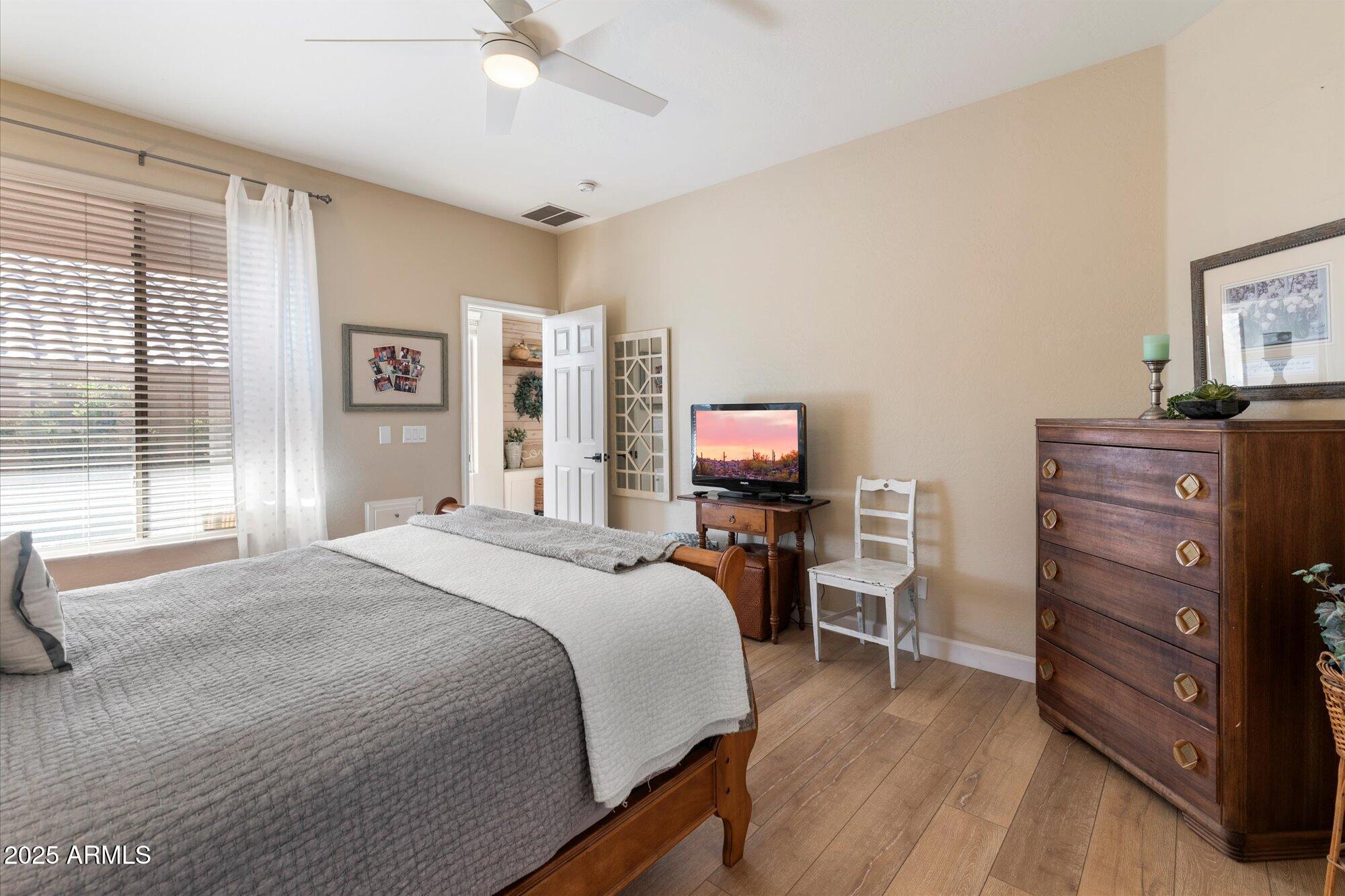 42949 N VOYAGE Trail